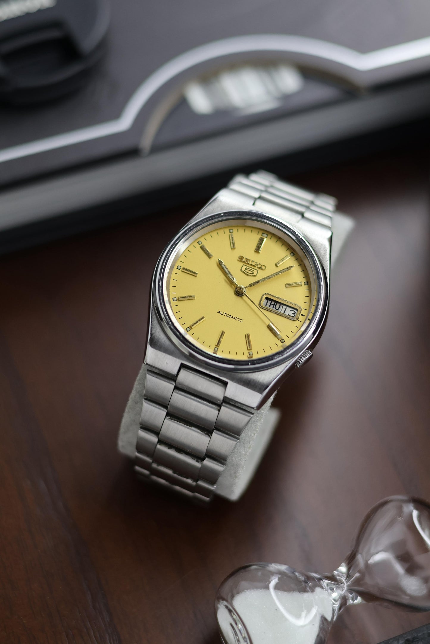 1991 Seiko 5 Yellow Dial - Automatic Vintage Watch (Pre Owned) - A260