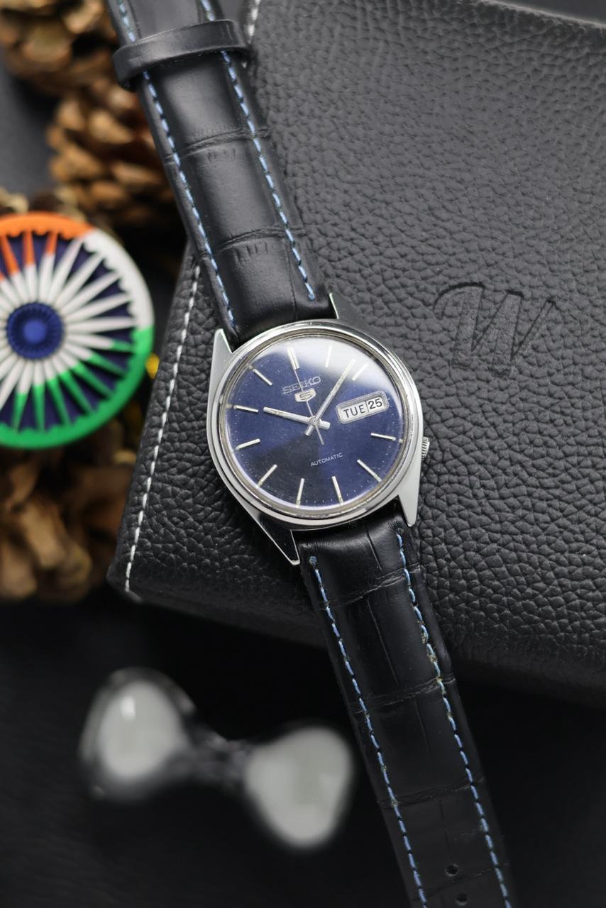 1981 Seiko 5 Blue Sunray Dial - Automatic Vintage Watch (Pre Owned) - SE582