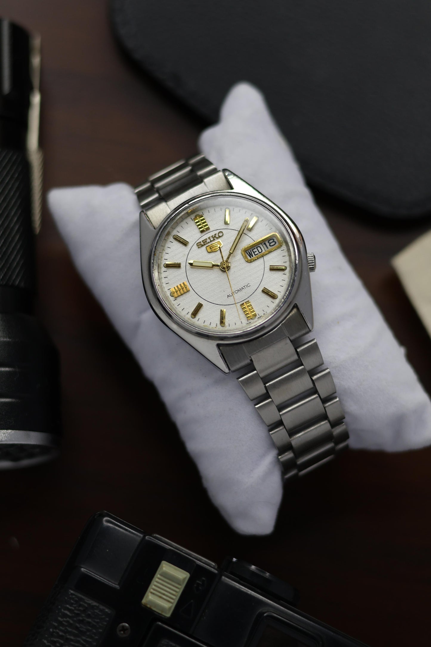 Seiko 5 White Lined Dial (Pre Owned)