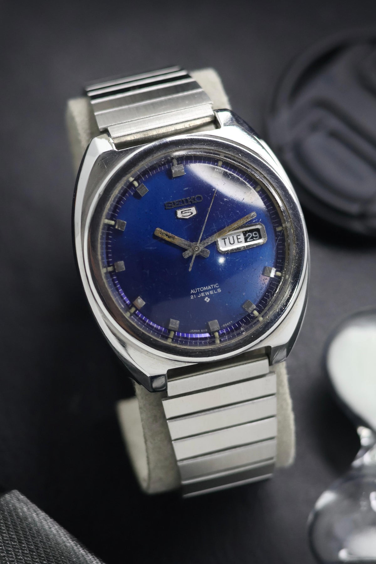 (Extremely Rare) 1972 Seiko 5 Blue Sunray Dial - Automatic Vintage Watch (Pre Owned) - SE678