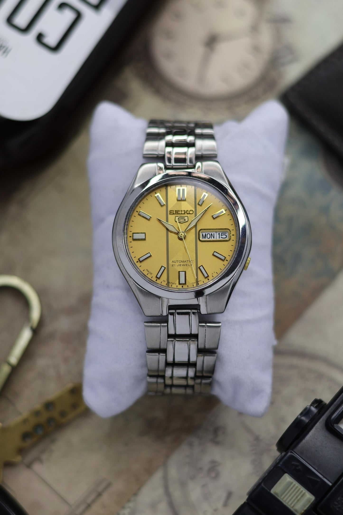 Seiko 5 Gold Motif Dial with Glass Back (Pre Owned)