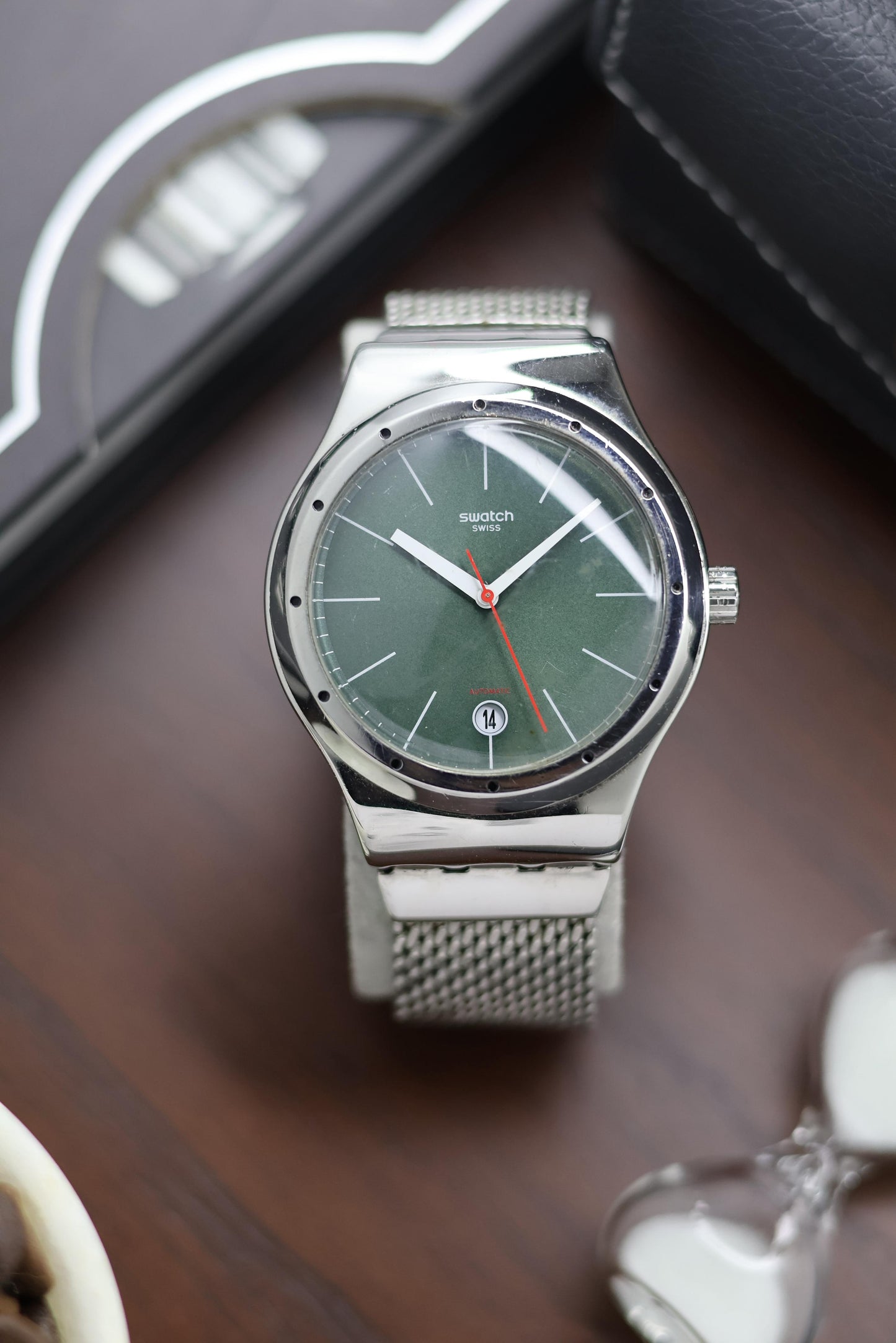 (Super Rare) Swatch Swiss Automatic Green Dial with Glass Back and Butterfly Clasp - Automatic Vintage Watch (Pre Owned) - A330