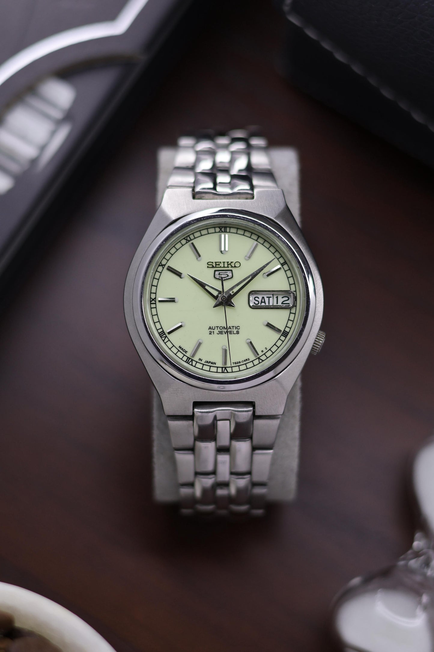 (Super Rare) Seiko 5 Lume Dial with Glass Back - Automatic Vintage Watch (Pre Owned) - A170