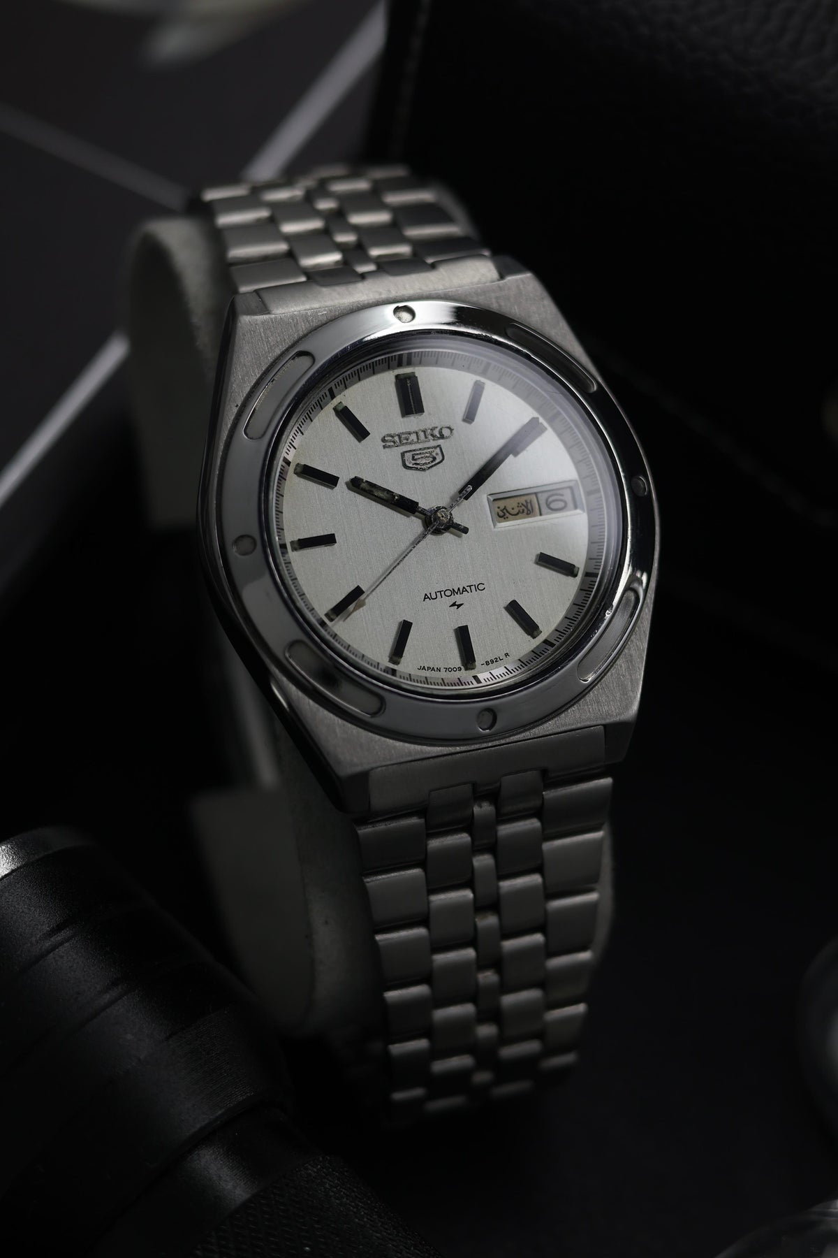 (Super Rare) 1981 Seiko 5 ‘VC OVERSEAS’ White Dial - Automatic Vintage Watch (Pre Owned) - SE803