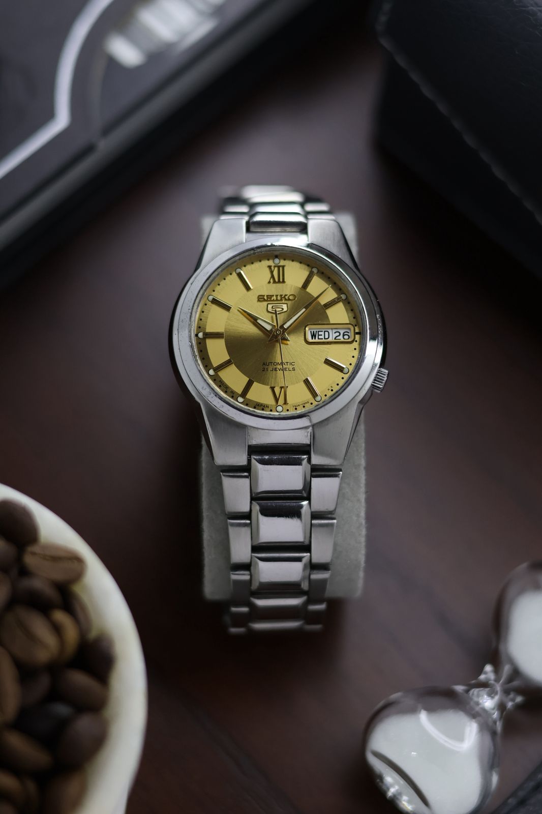 (Super Rare) Seiko 5 Gold Motif Dial with Glass Back - Automatic Vintage Watch (Pre Owned) - SE417