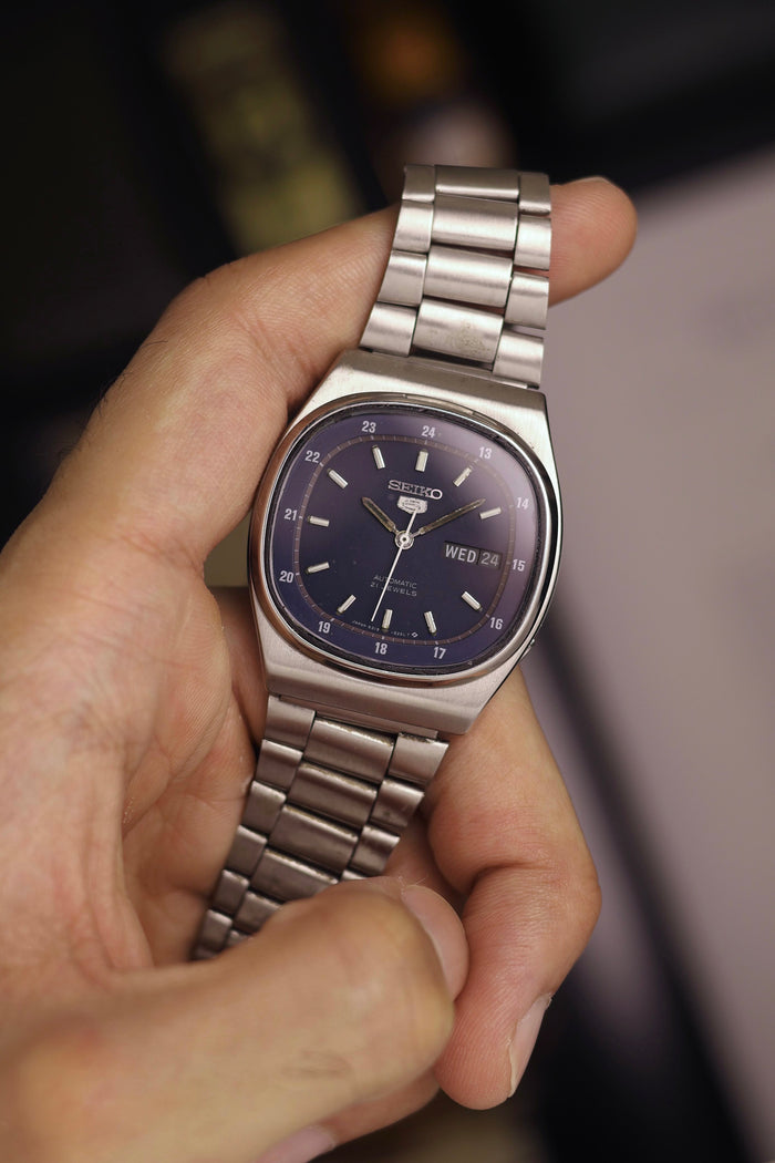 (Super Rare) 1984 Seiko 5 Railway Time Blue TV Dial - Automatic Vintage Watch (Pre Owned) - SE694