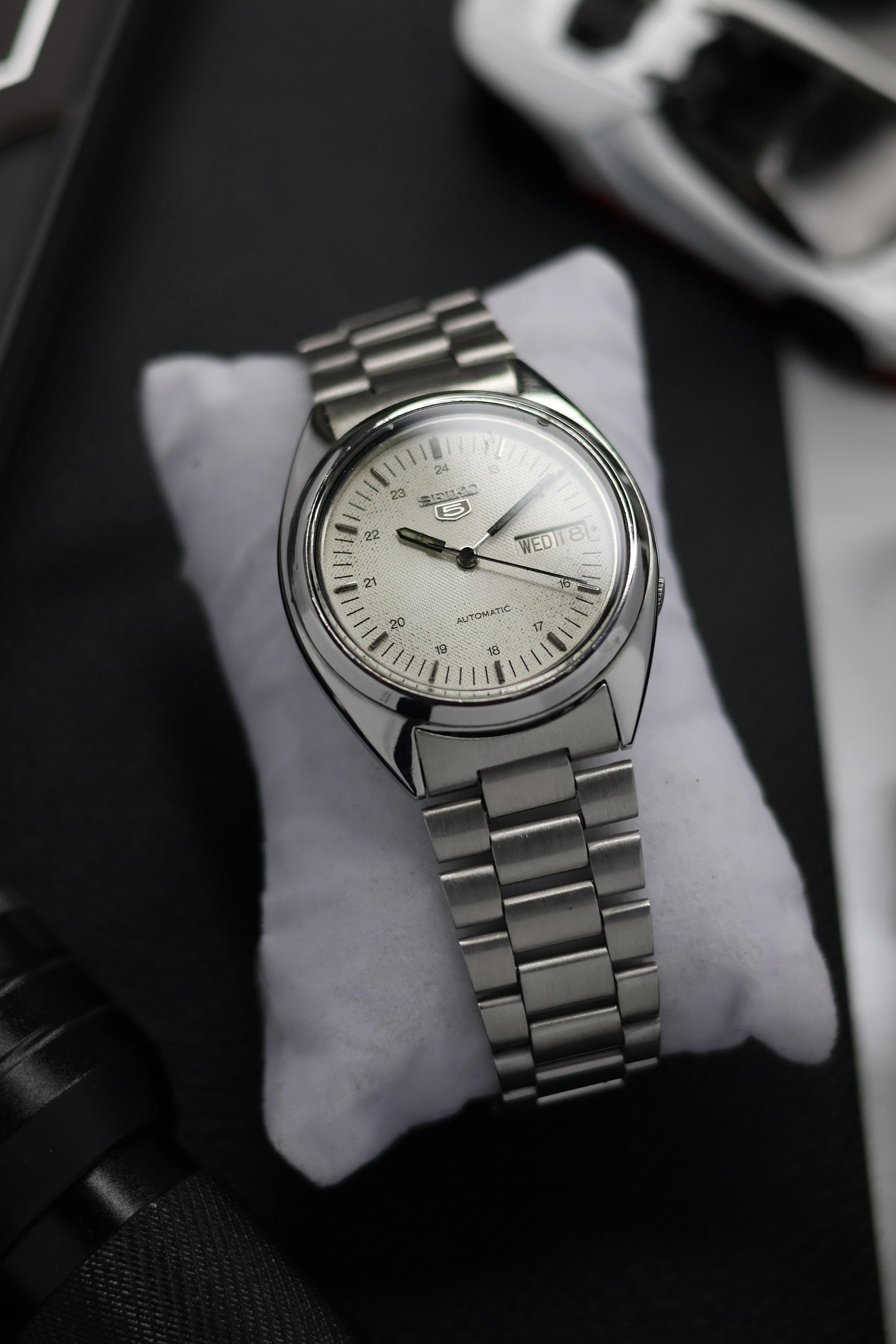 Seiko 5 Textured White Dial (Pre Owned)