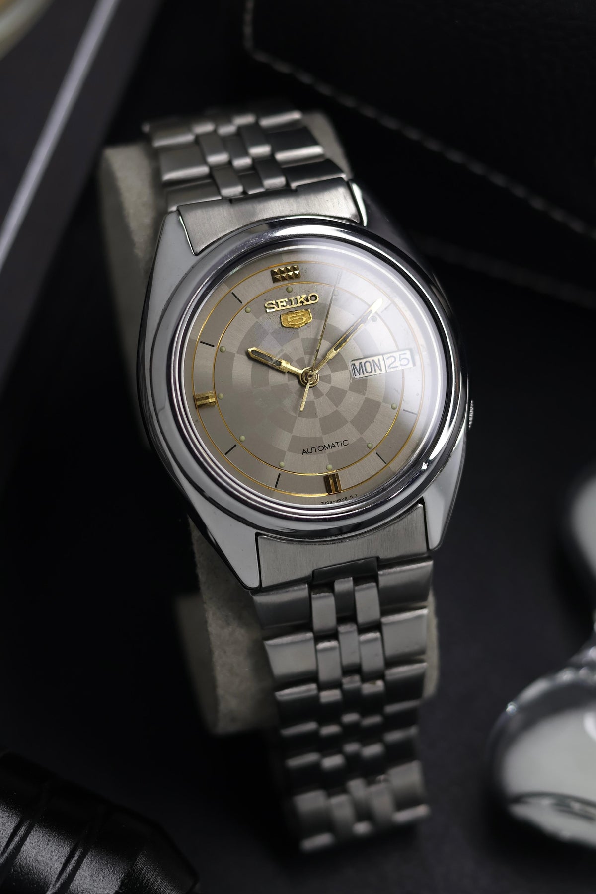 (Super Rare) 1992 Seiko 5 Silver Chequered Dartboard Dial - Automatic Vintage Watch (Pre Owned) - SE629