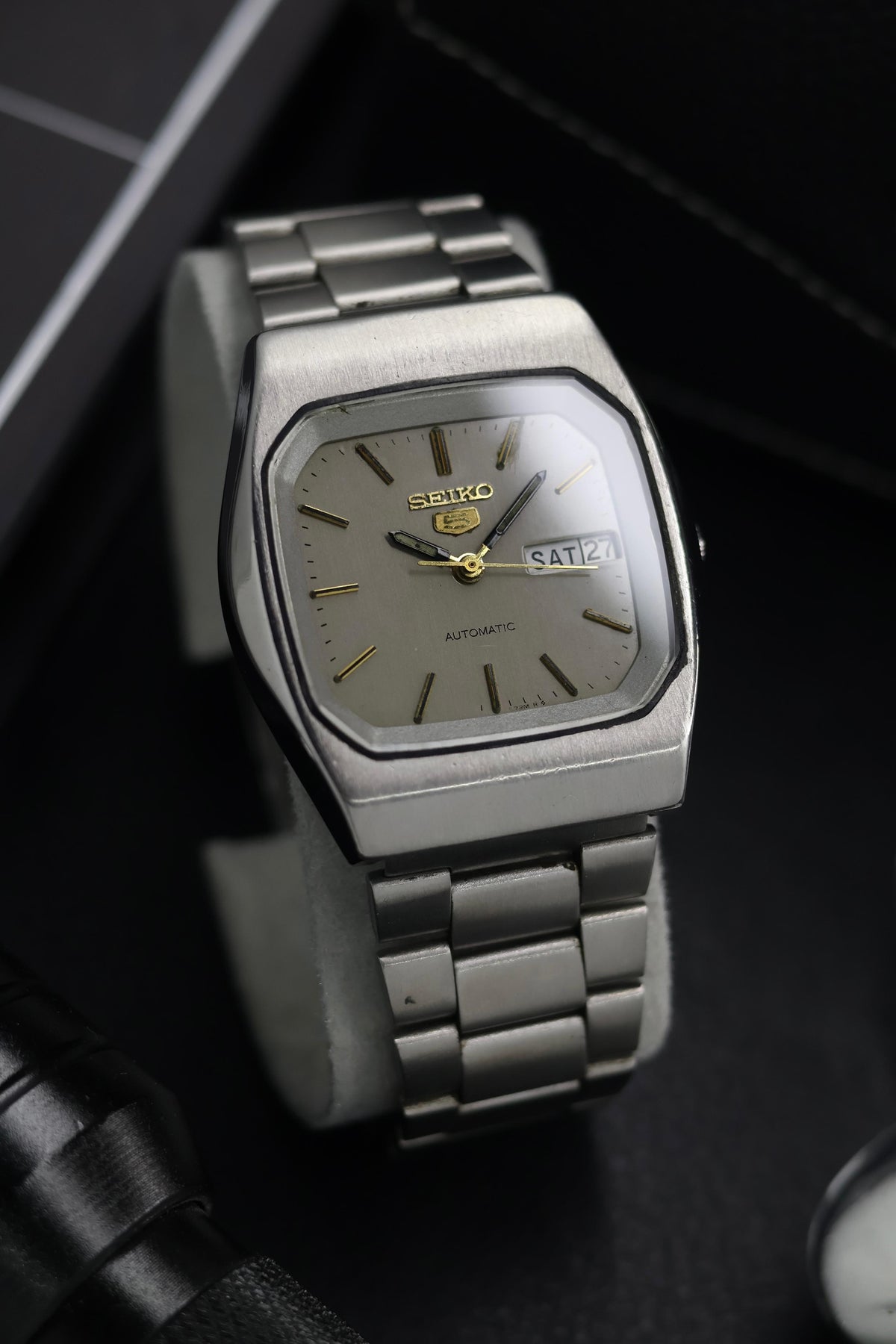 (Super Rare) 1983 Seiko 5 Grey TV Dial - Automatic Vintage Watch (Pre Owned) - SE686