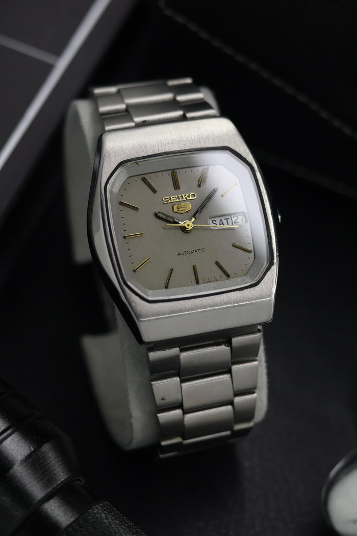 (Super Rare) 1983 Seiko 5 Grey TV Dial - Automatic Vintage Watch (Pre Owned) - SE686