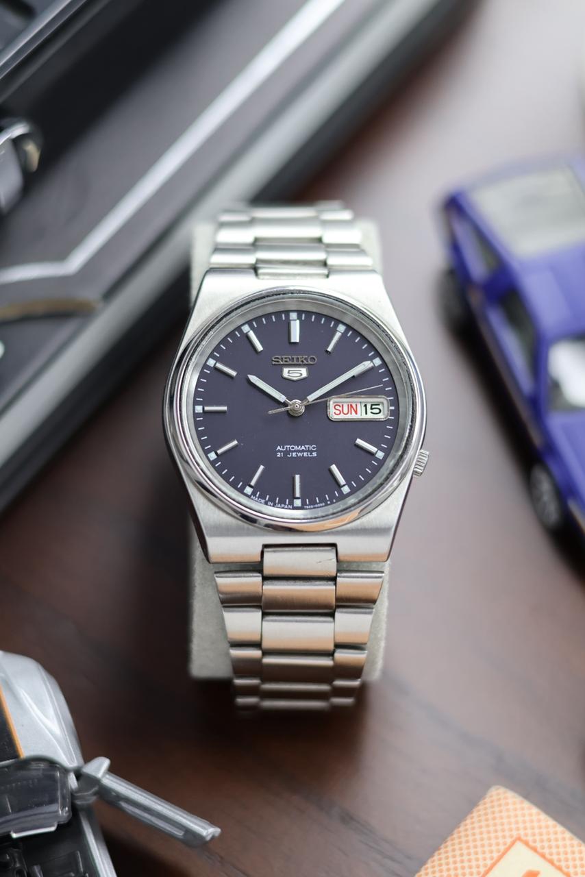 Seiko 5 Navy Blue Dial - Automatic Vintage Watch (Pre Owned) - SE545
