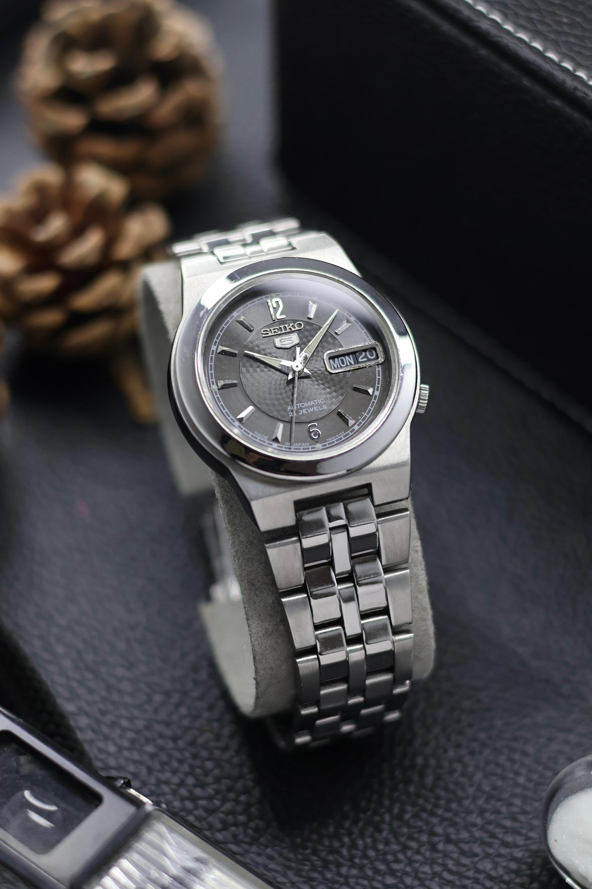 (Super Rare) Seiko 5 Dark Grey Guilloche Dial with Glass Back - Automatic Vintage Watch (Pre Owned) - SE552