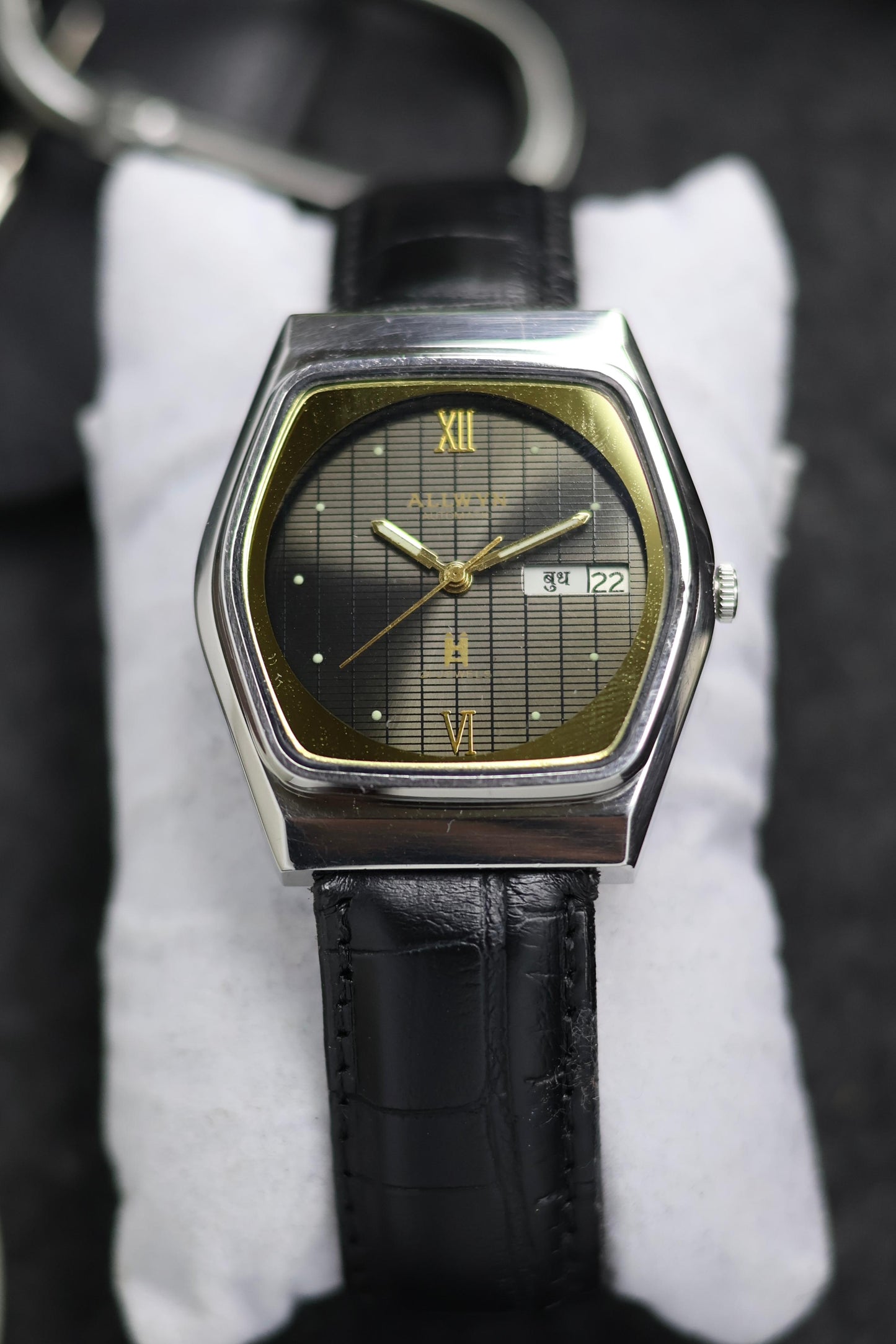 Vintage Allwyn Automatic TV Dial - in Original Condition - (Pre Owned)