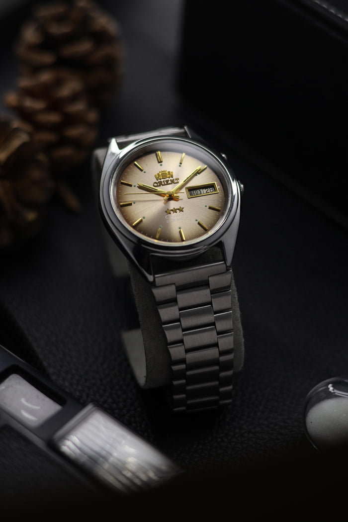 (Super Rare) Orient Tri-Star Crystal Salmon Fumé Dial - Automatic Vintage Watch (Pre Owned) - SE530