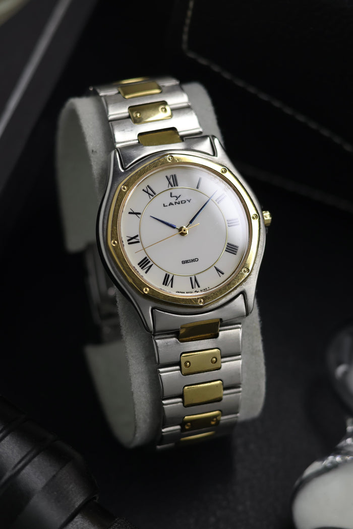 (JDM - Extremely Rare) 1989 Seiko LANDY Two-Tone Enamel Dial - Japanese Vintage Watch (Pre Owned) - SE783