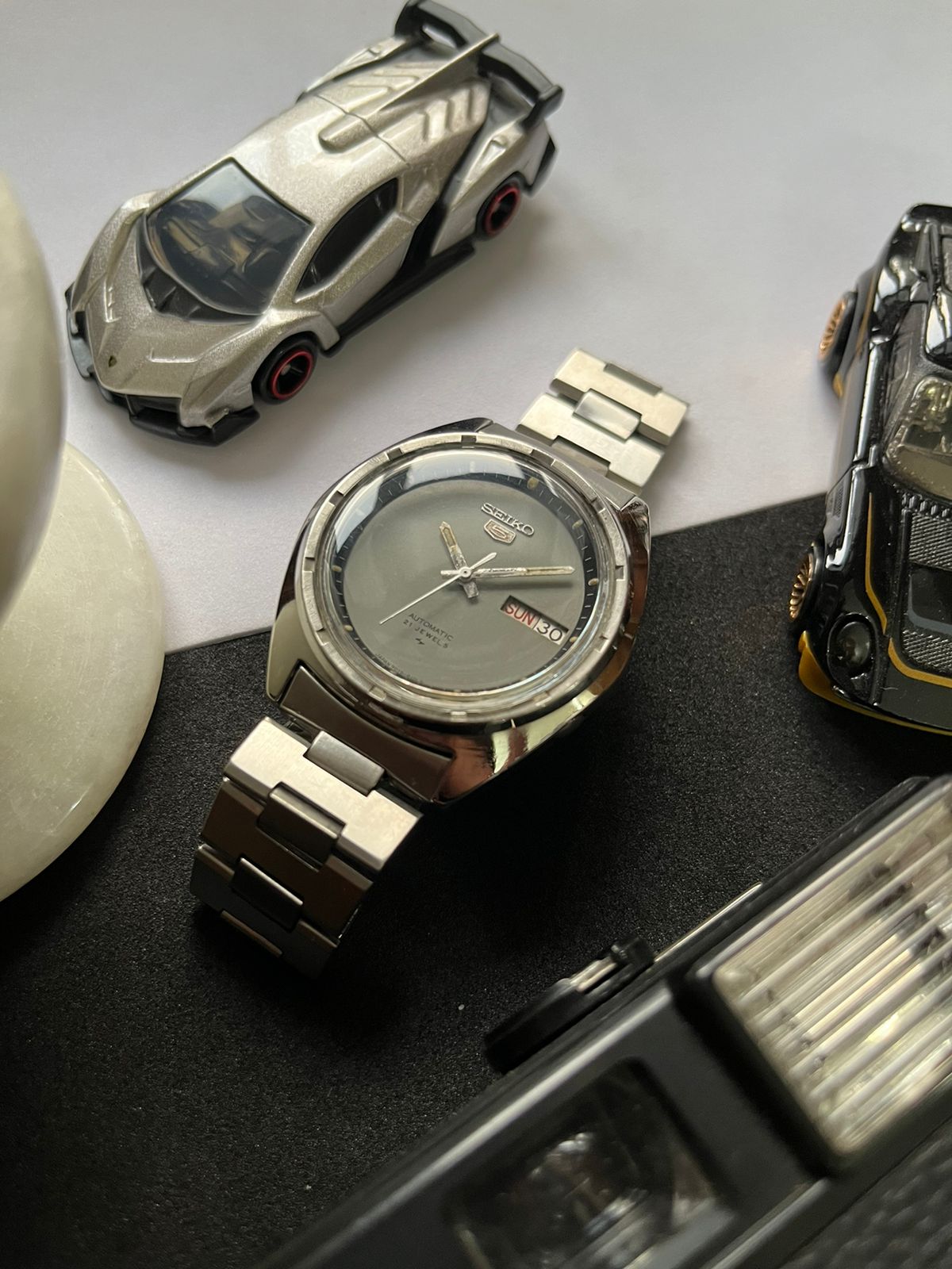 1976 Seiko 5 Grey Dial (Pre Owned)