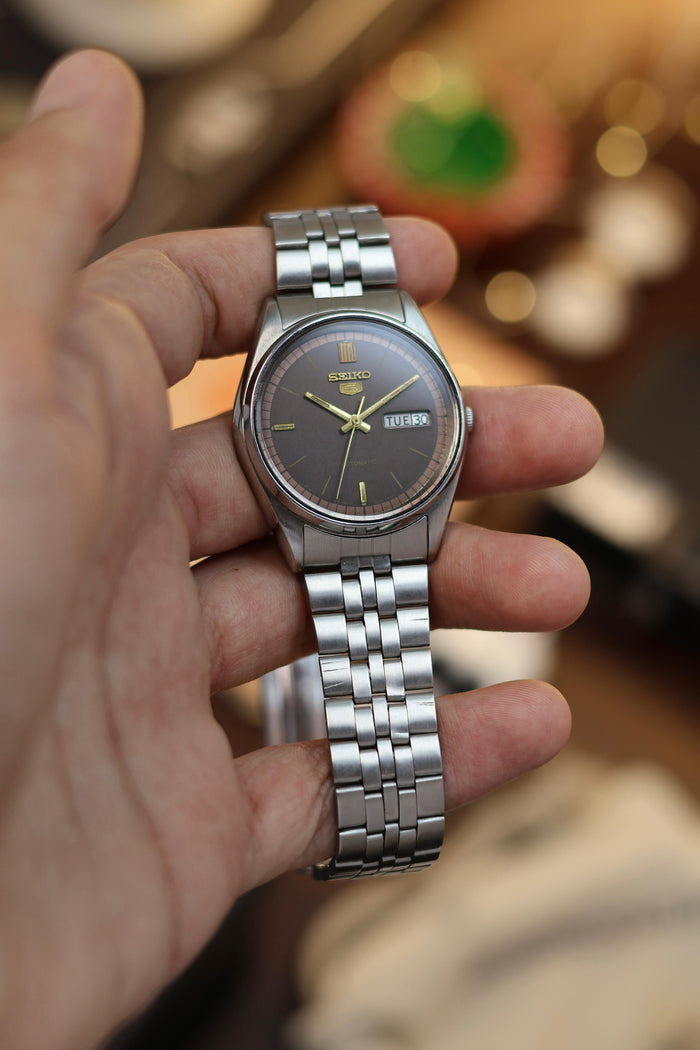 (Super Rare) 1983 Seiko 5 Cinnamon Brown Dial - Automatic Vintage Watch (Pre Owned) - SE502