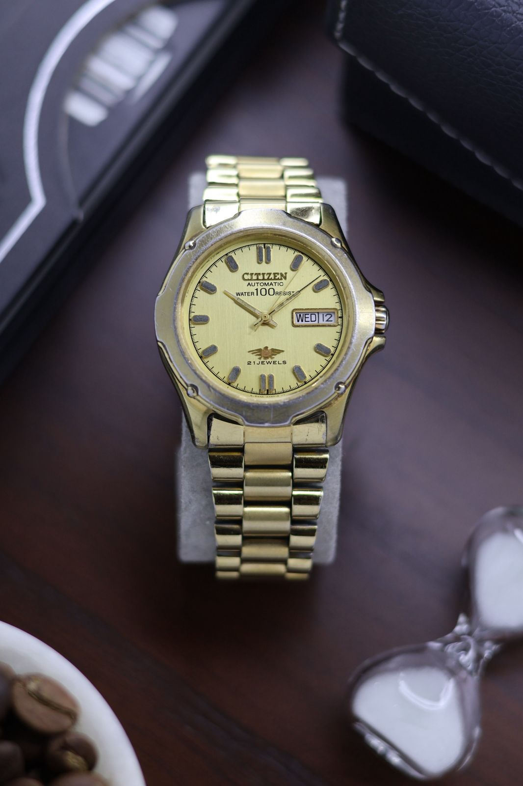 (Super Rare) Citizen Automatic 100M Champagne Dial with Glass Back - Automatic Vintage Watch (Pre Owned) - SE458