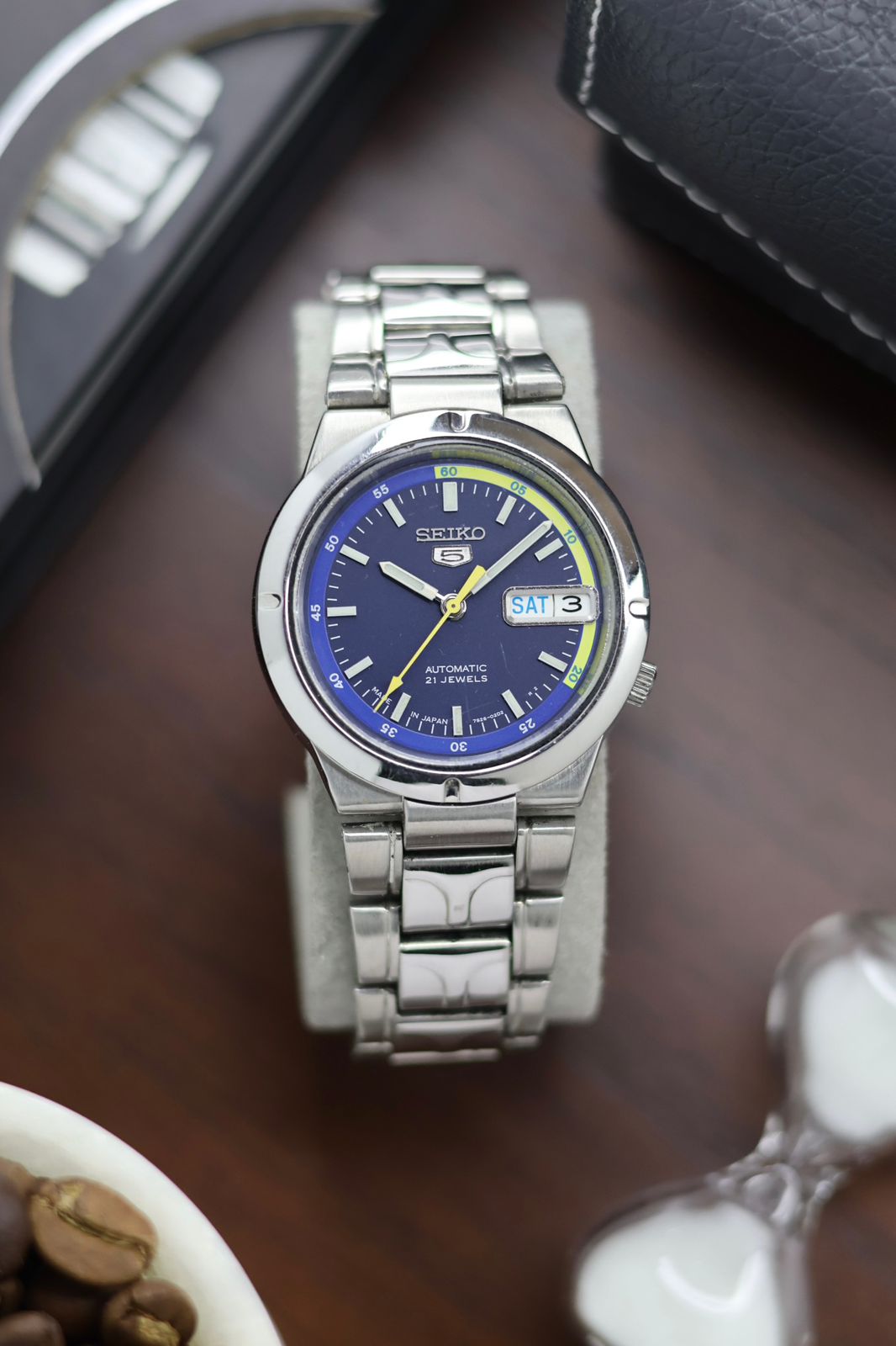 Seiko 5 Blue Racing Dial with Glass Back - Automatic Vintage Watch (Pre Owned) - SE445