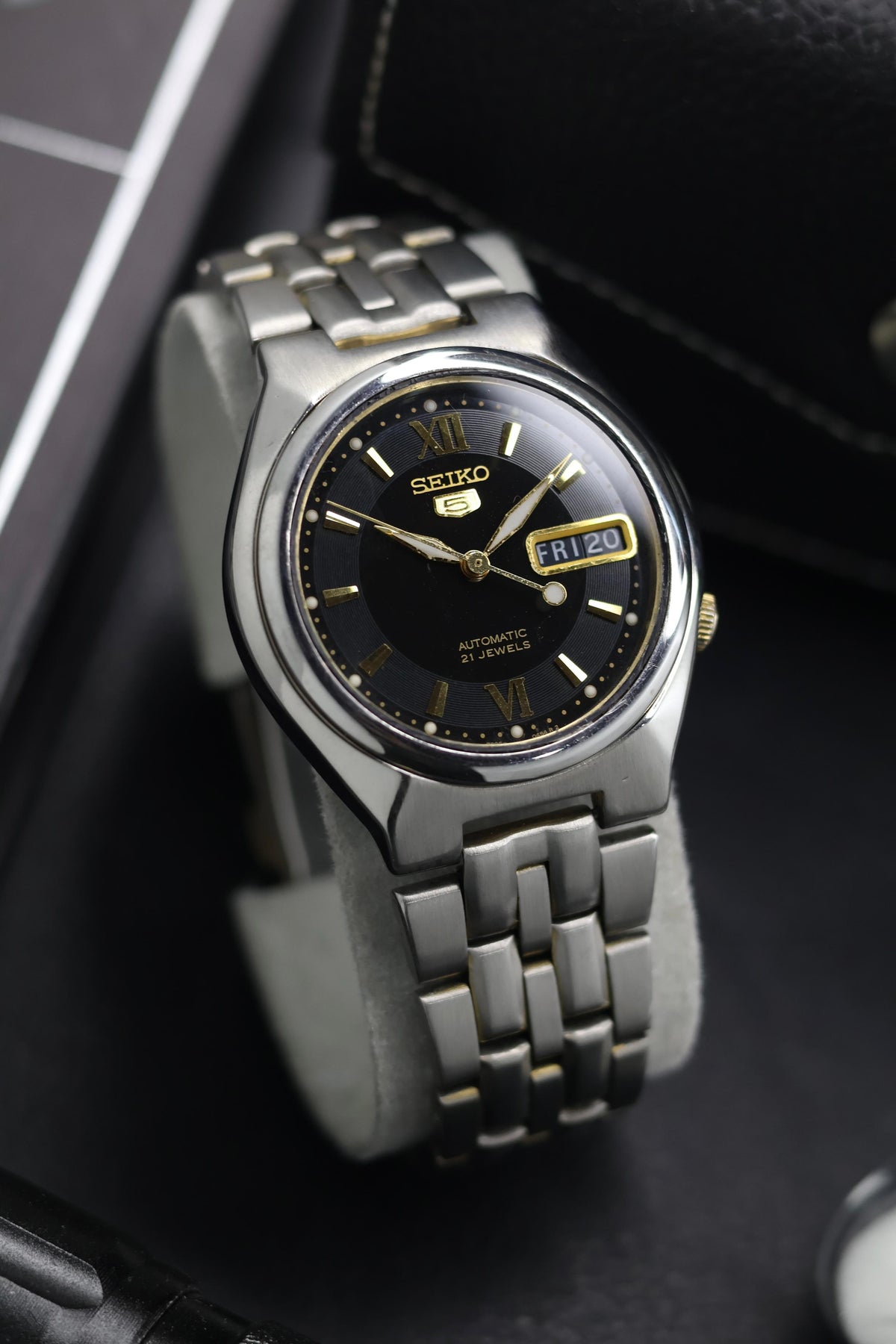 (Super Rare) Seiko 5 Black Motif Dial with Glass Back - Automatic Vintage Watch (Pre Owned) - SE857
