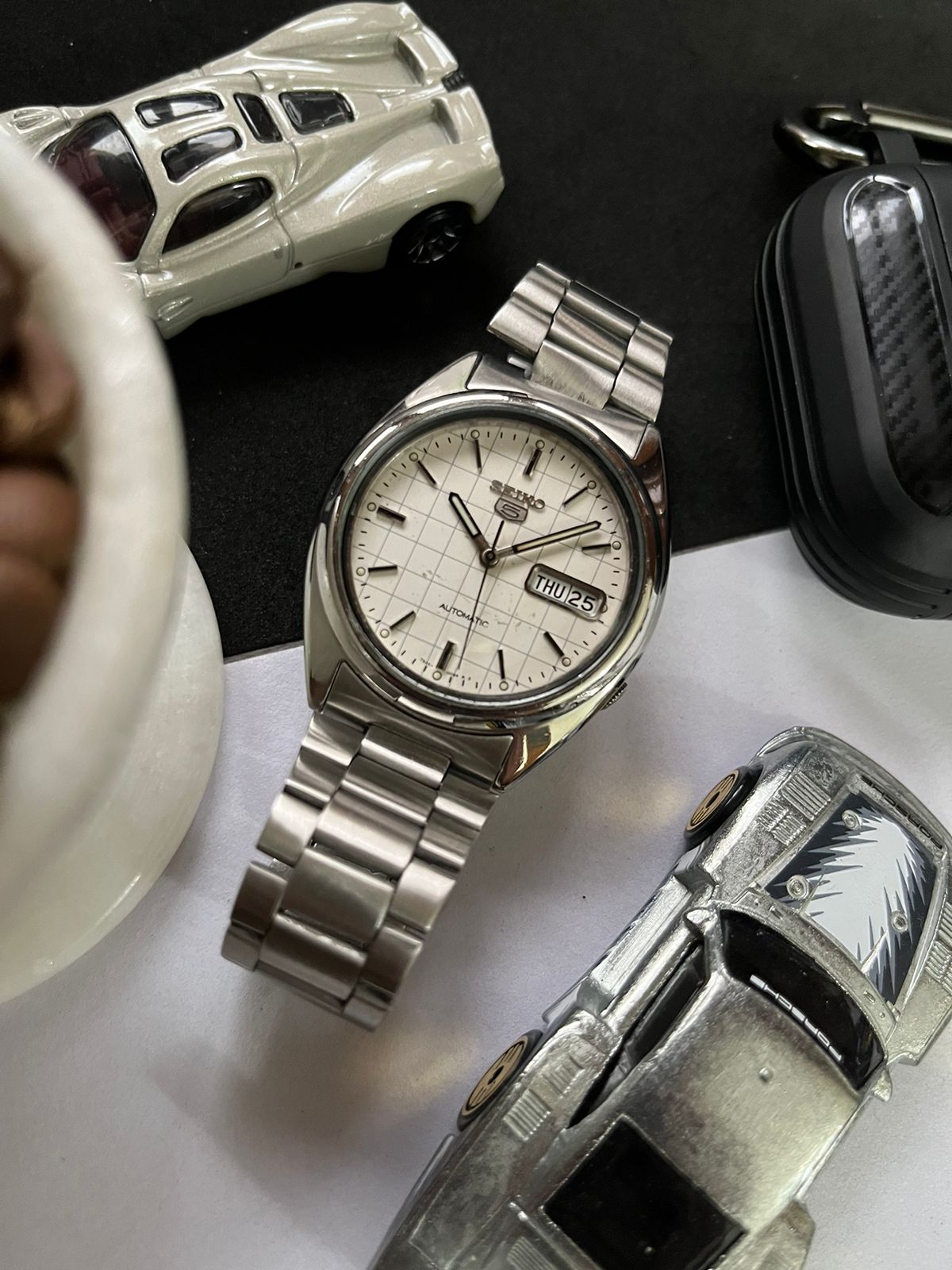 Seiko 5 White Graph Dial with Glass Back (Pre Owned) - #W101