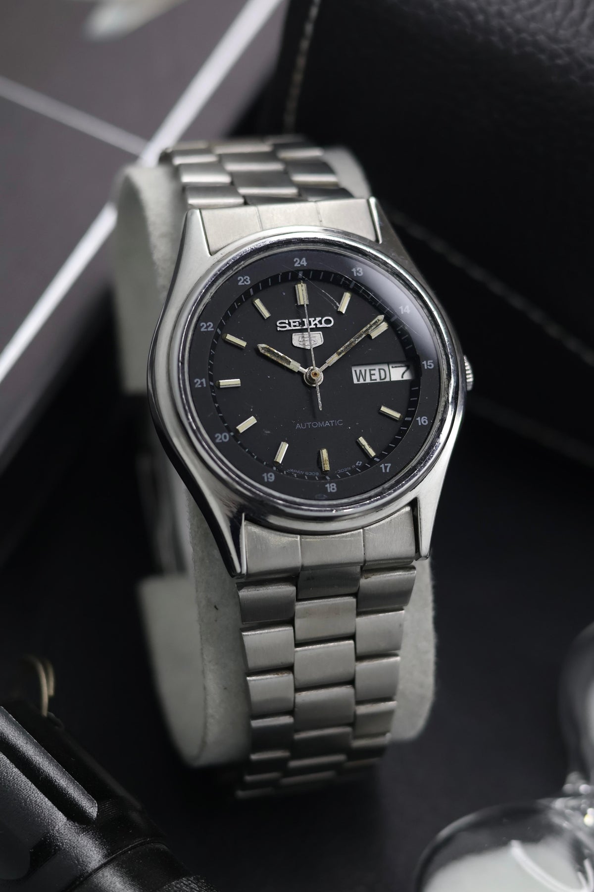 (Super Rare) 1983 Seiko 5 Railway Time Navy Blue Dial - Automatic Vintage Watch (Pre Owned) - SE841