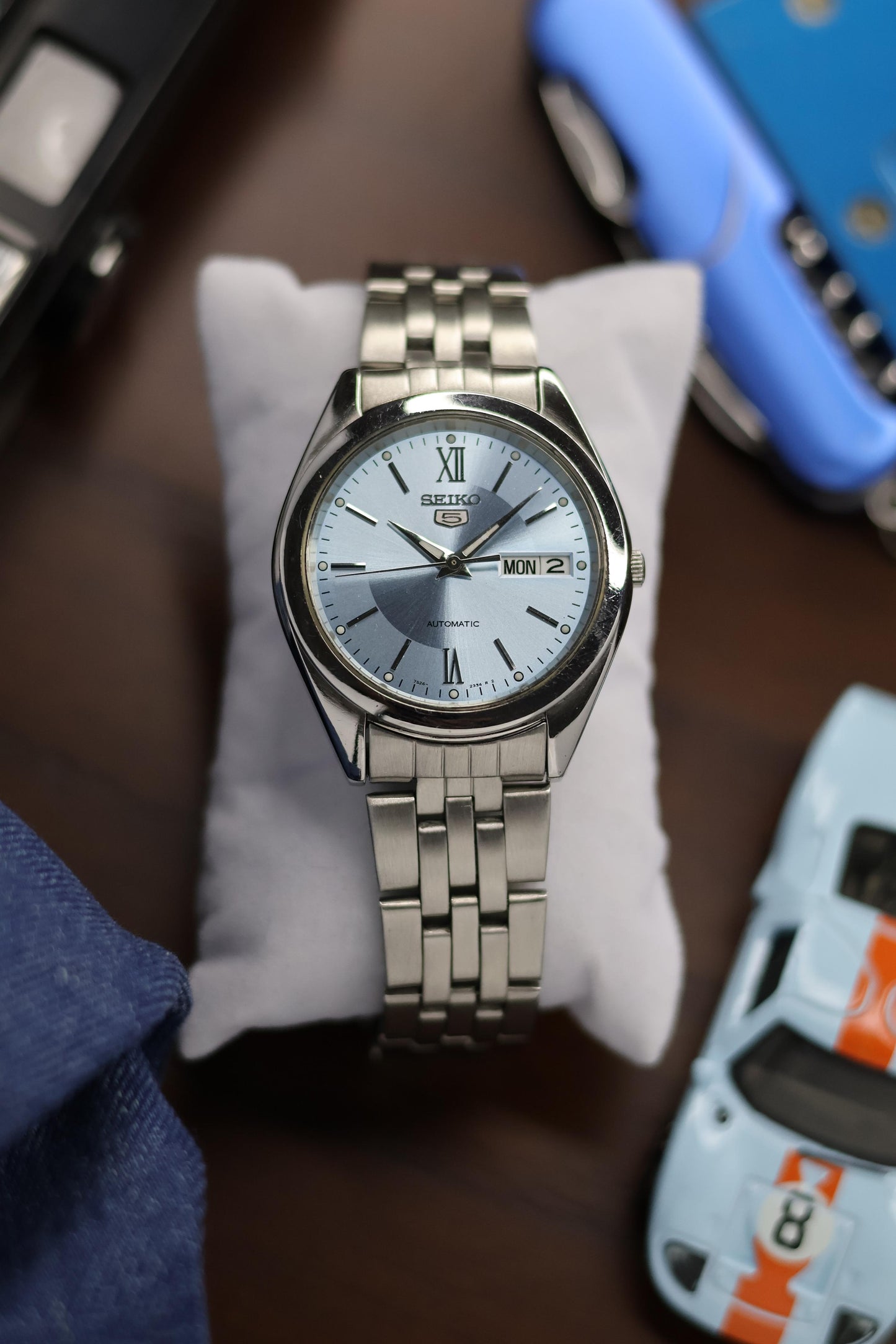(Super Rare) Seiko 5 Ice Blue Dial with Glass Back (Pre Owned)