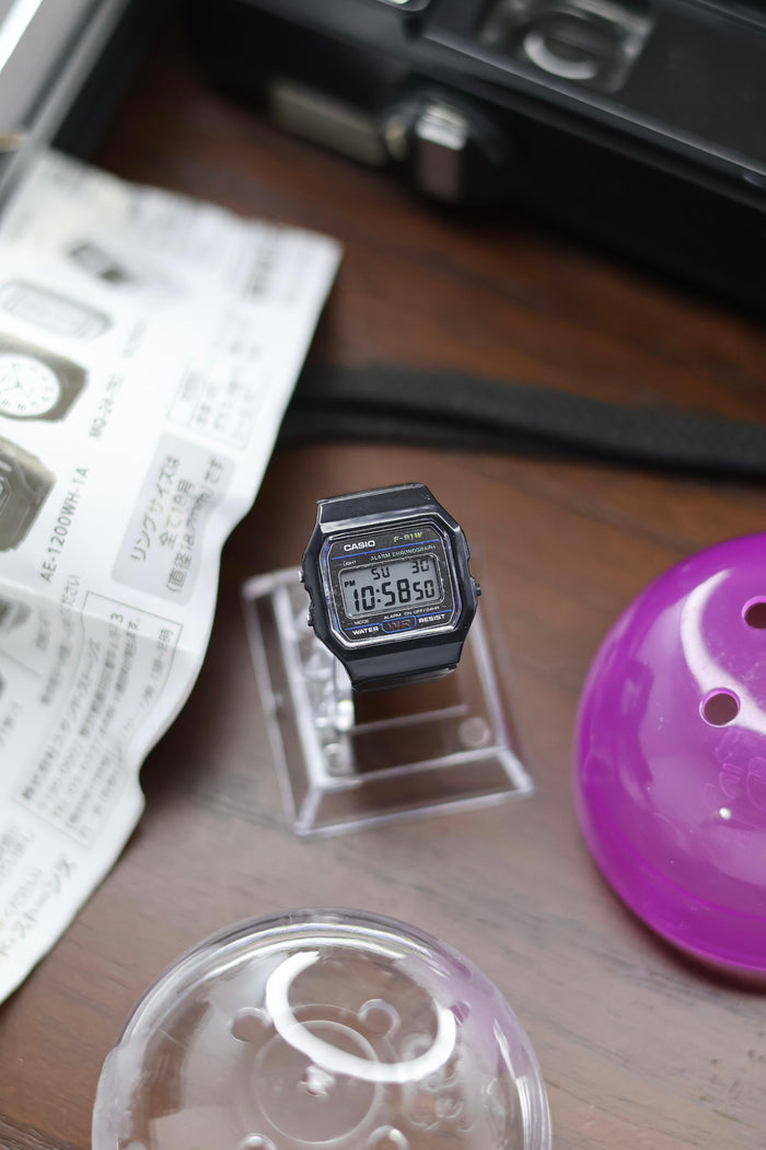 CASIO JAPANESE GACHA RING - F91W - (Super Rare JDM Collectible) - Full Kit with Stand & Capsule ( New)
