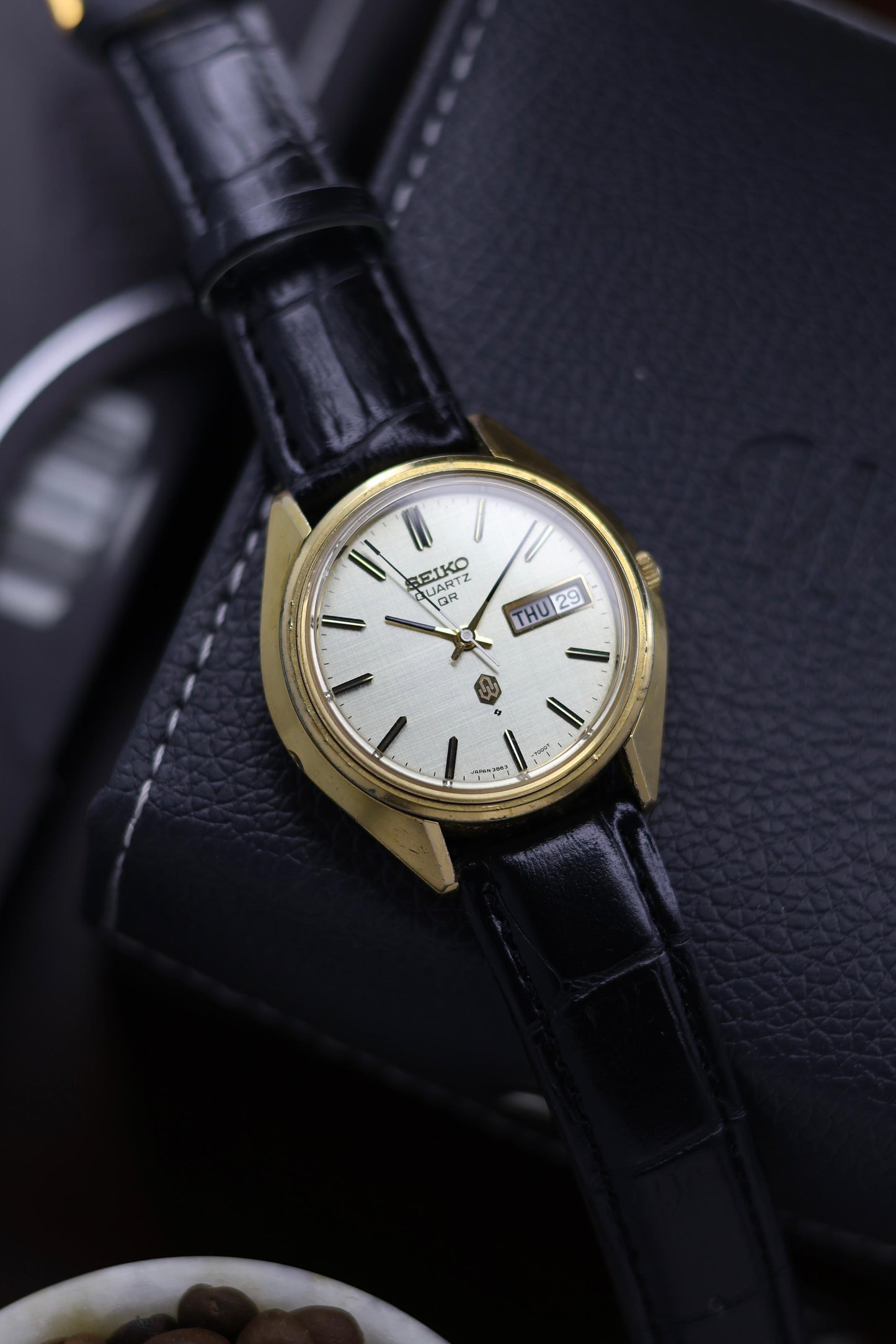 (JDM - Extremely Rare) 1983 Seiko QR Linen Dial with Gold Plated Case - Quartz Vintage Watch (Pre Owned) - A230