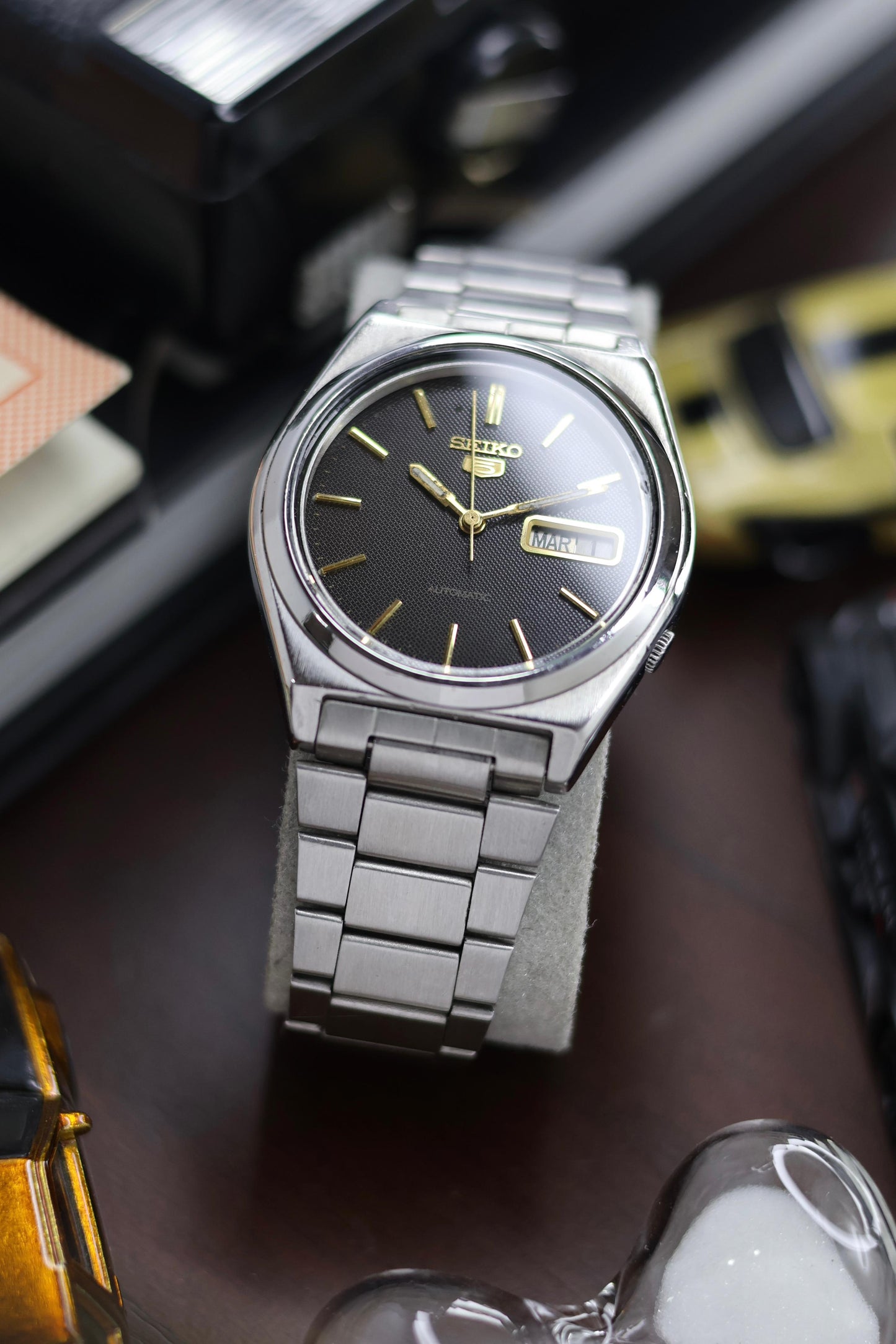 1981 Seiko 5 Black Guilloche Dial - Automatic Vintage Watch (Pre Owned) - SE503