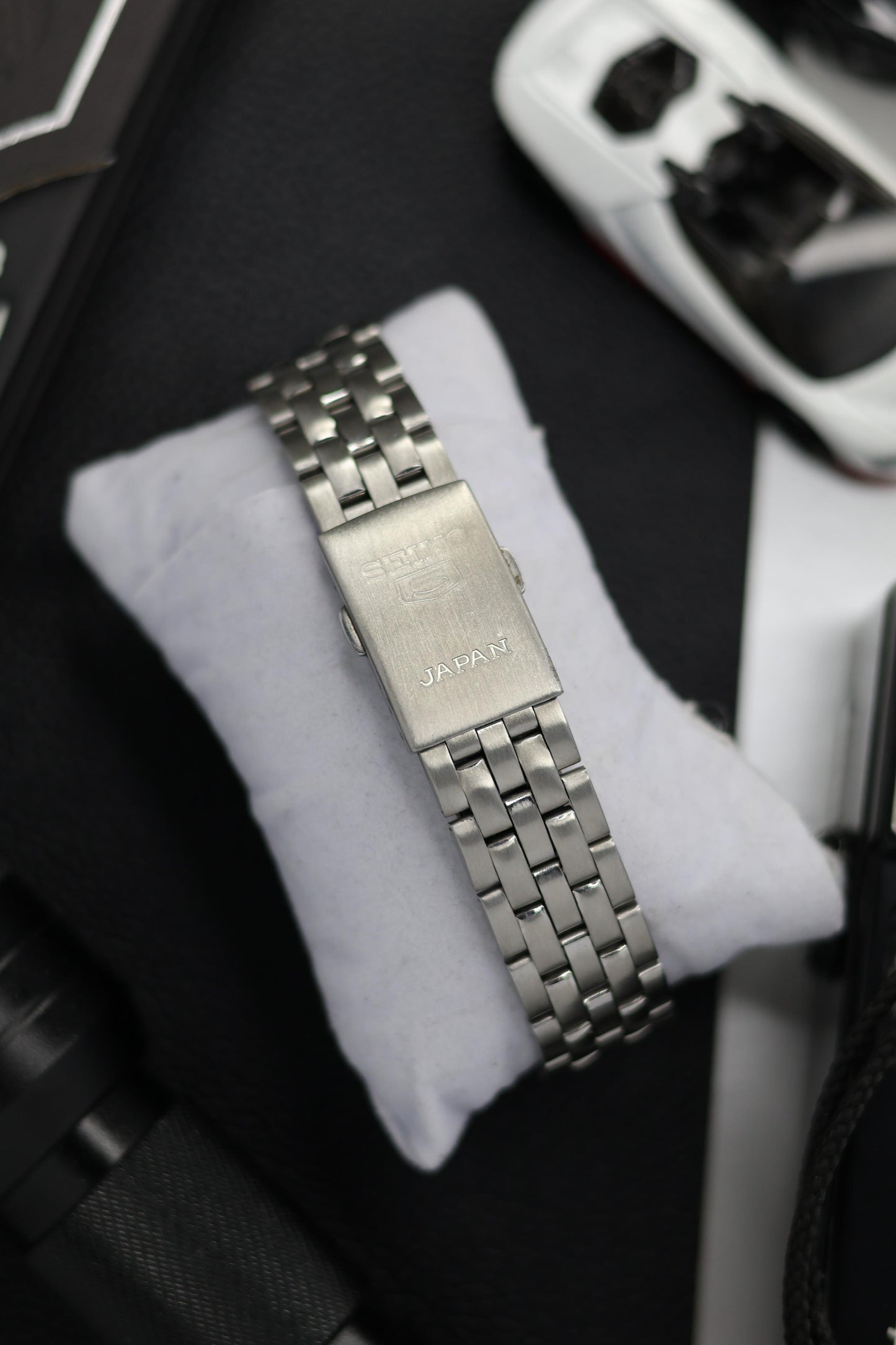 Seiko 5 Black Graph Dial with Glass Back (Pre Owned)