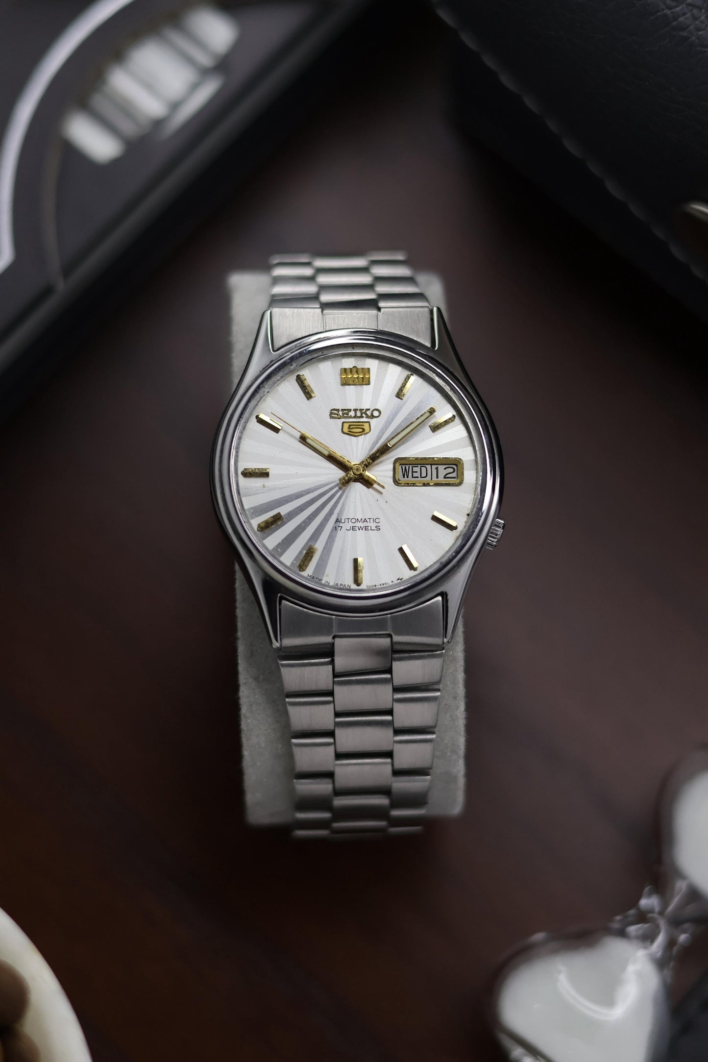 1984 Seiko 5 Silver Sunray Dial - Automatic Vintage Watch (Pre Owned) - A263
