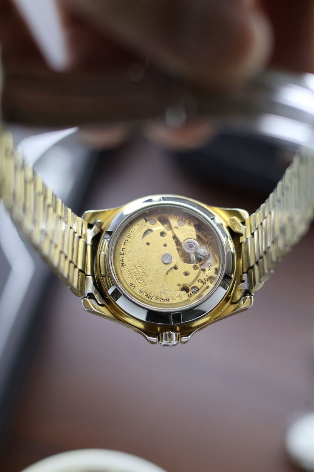 (Super Rare) Citizen Automatic 100M Champagne Dial with Glass Back - Automatic Vintage Watch (Pre Owned) - SE441