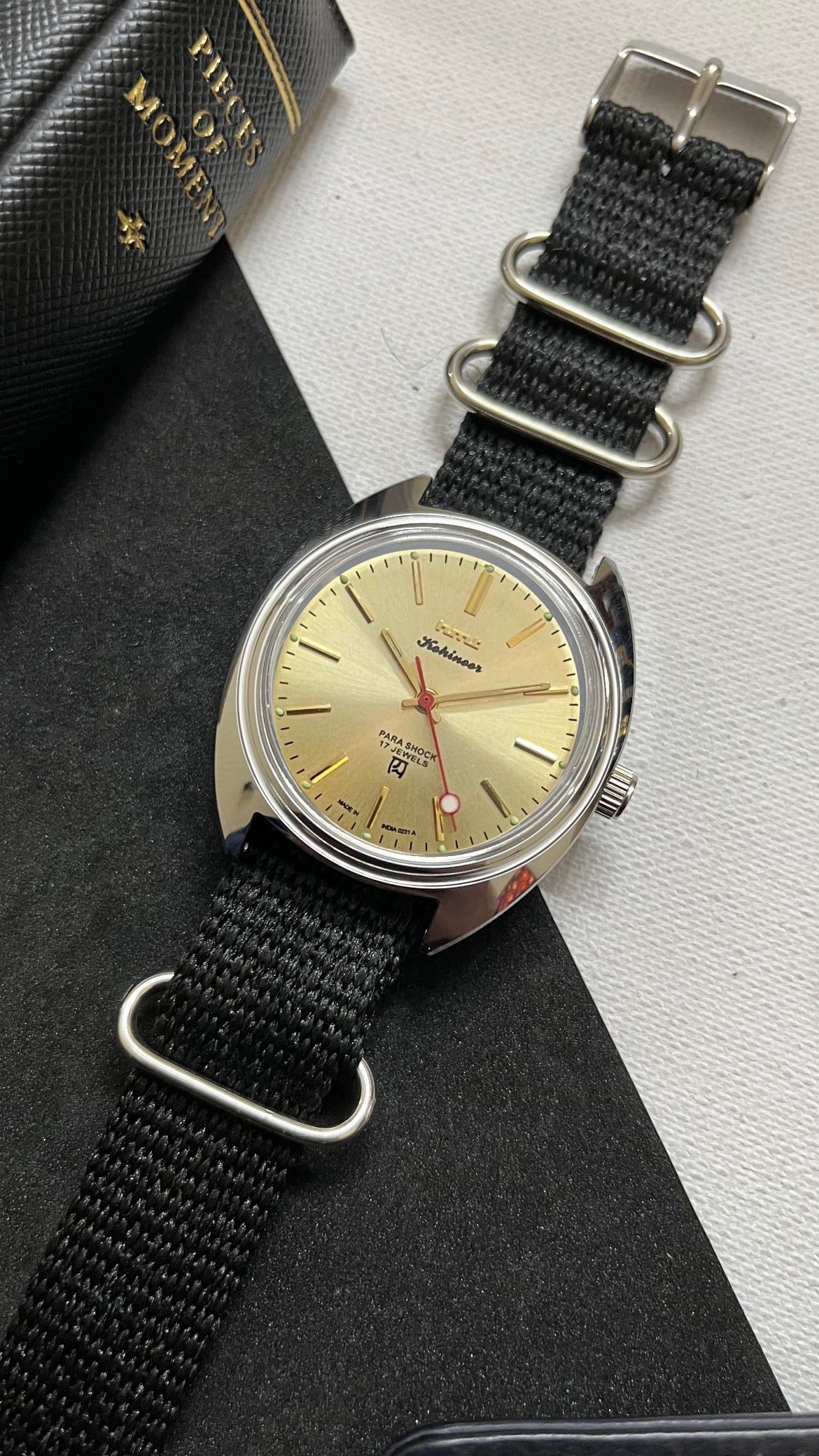 HMT Kohinoor - GOLD Dial