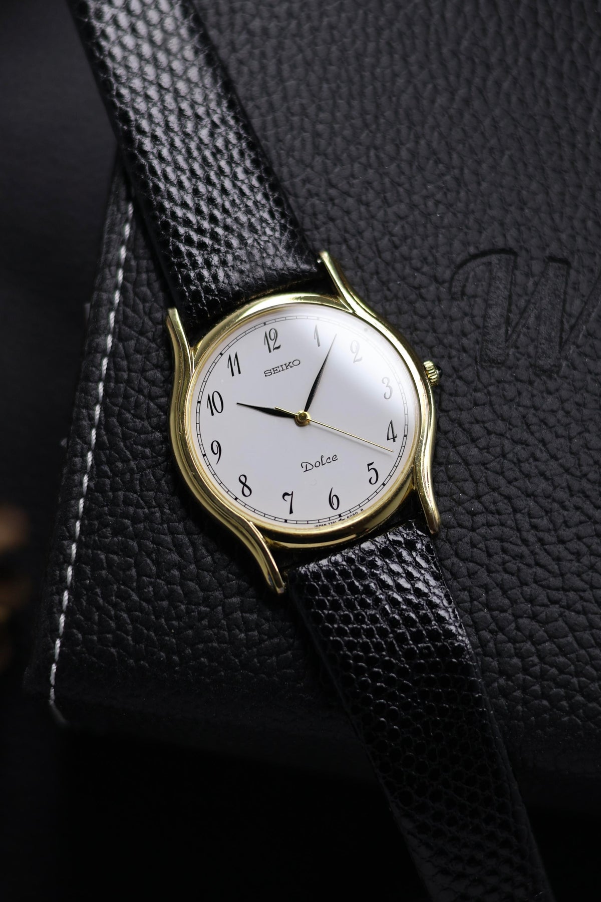 (JDM - Extremely Rare) 1990 Seiko Dolce White Dial with Solid Gold Plated Case - Quartz Vintage Watch (Pre Owned) - SE523