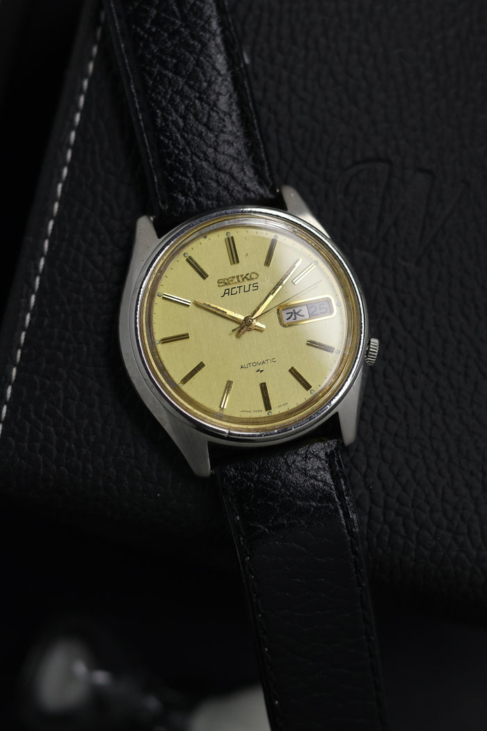 (JDM - Extremely Rare) 1980 Seiko ACTUS Champagne Dial with Japanese Kanji Datewheel - Automatic Vintage Watch (Pre Owned) - SE789