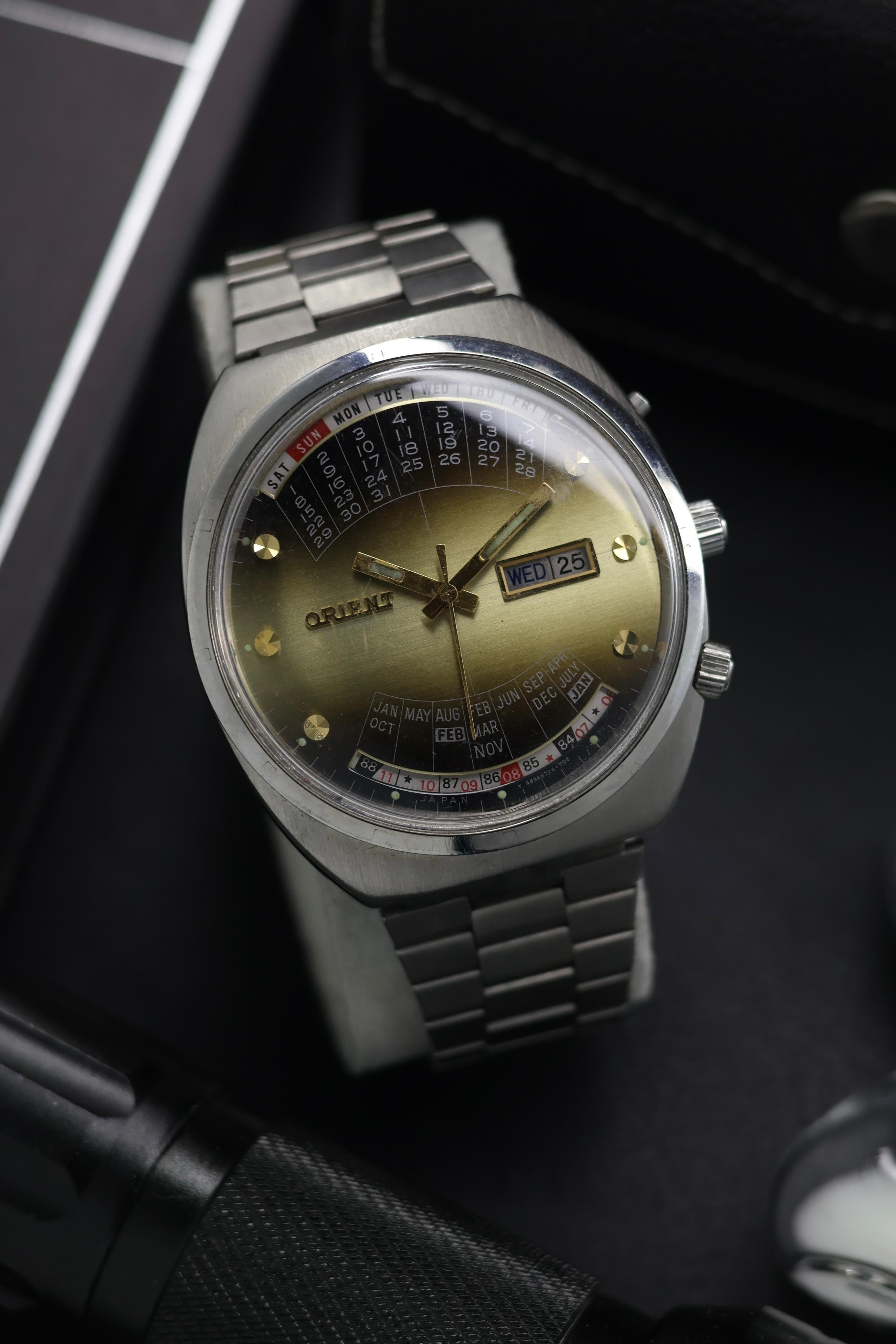 Vintage Orient Tri-Star Black Field Dial | Watchtopia – watchtopia.in