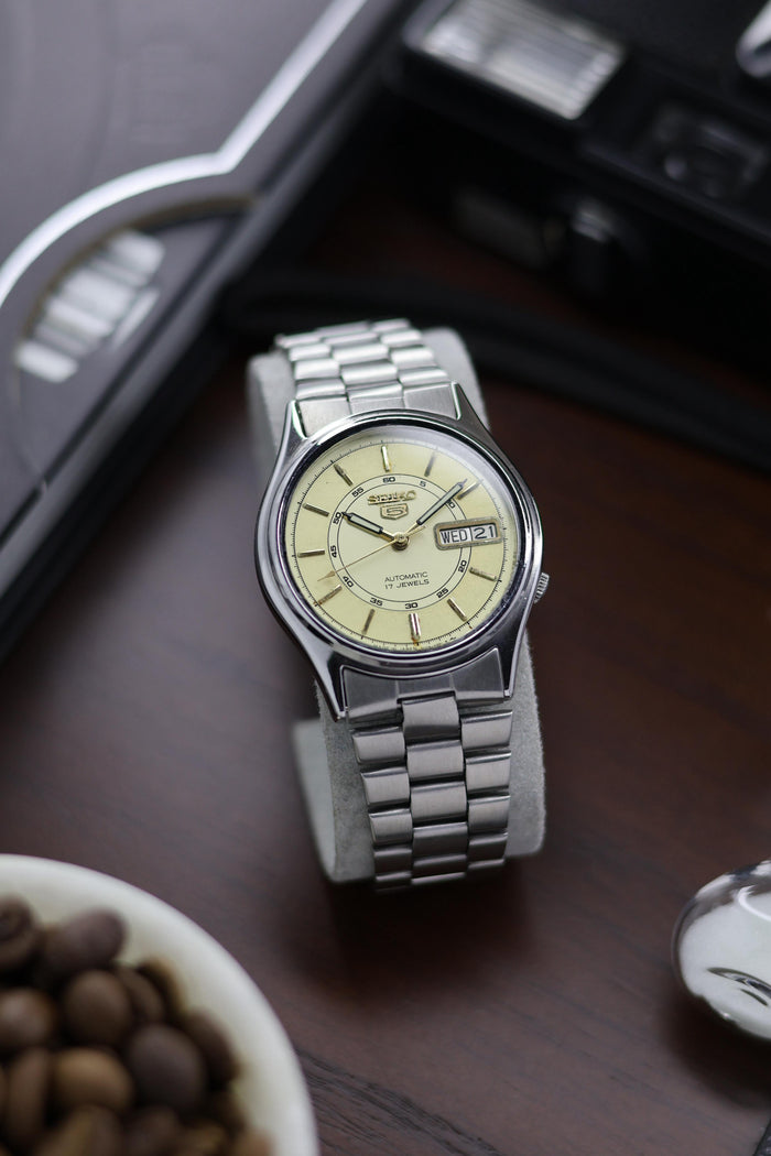 1989 Seiko 5 Champagne Motif Dial - Automatic Vintage Watch (Pre Owned) - A252