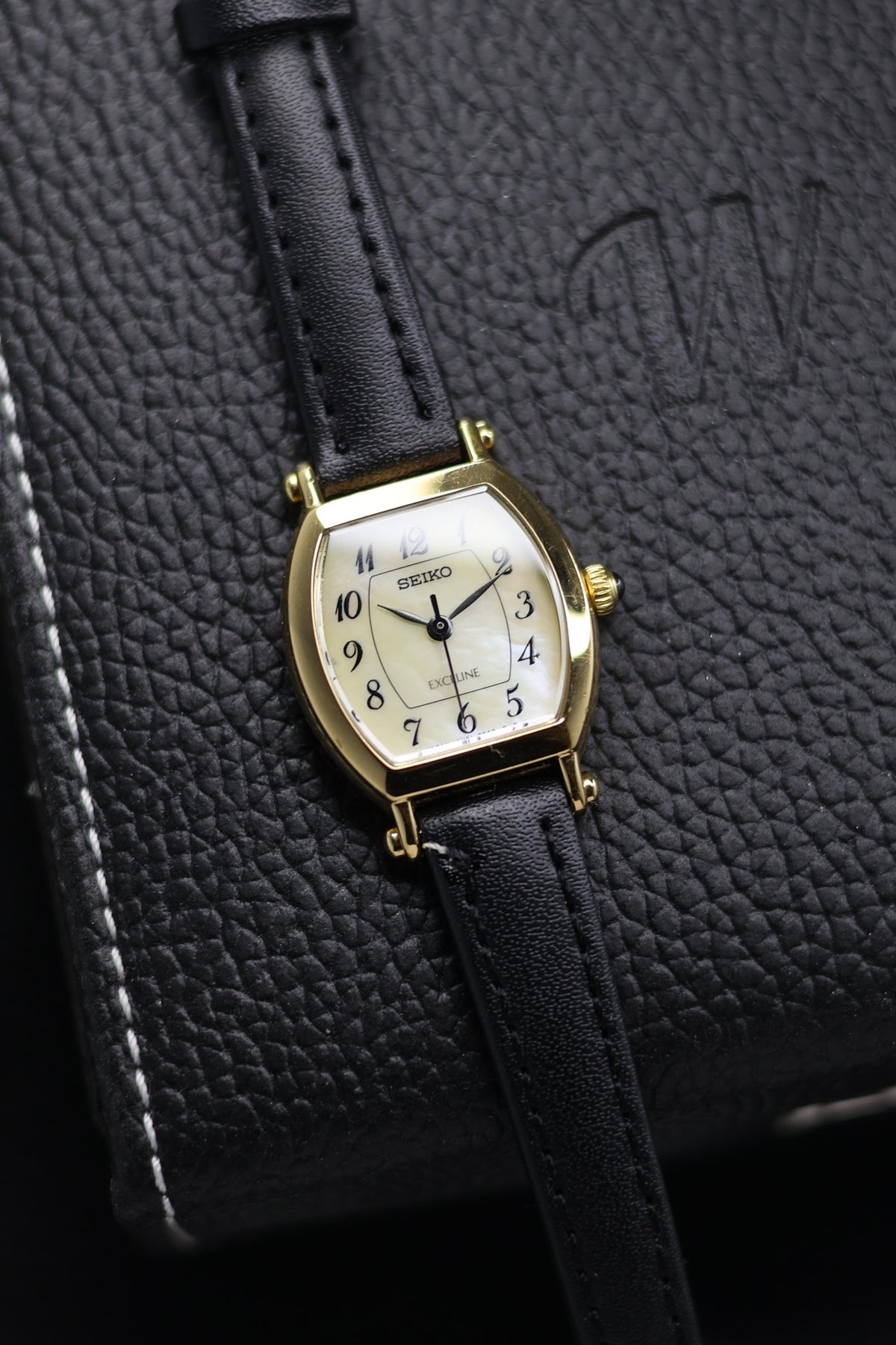 (JDM - Extremely Rare) 1989 Seiko EXCELINE ‘Tortue’ Ladies Mother of Pearl Dial - Japanese Vintage Watch (Pre Owned) - A999