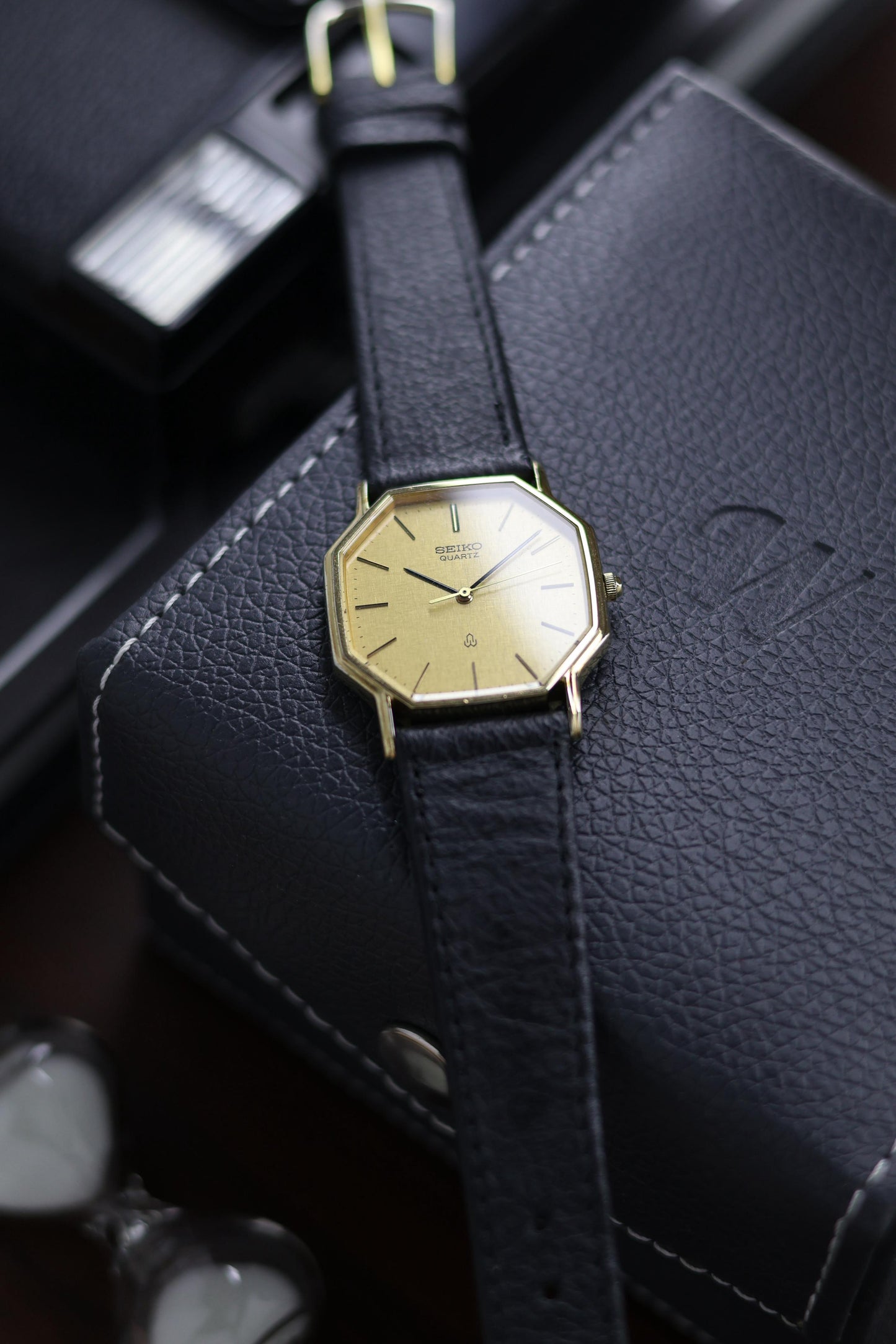 (JDM - Extremely Rare) 1982 Seiko Chariot Linen Dial with Gold Plated Octagonal Case - Quartz Vintage Watch (Pre Owned) - SE489
