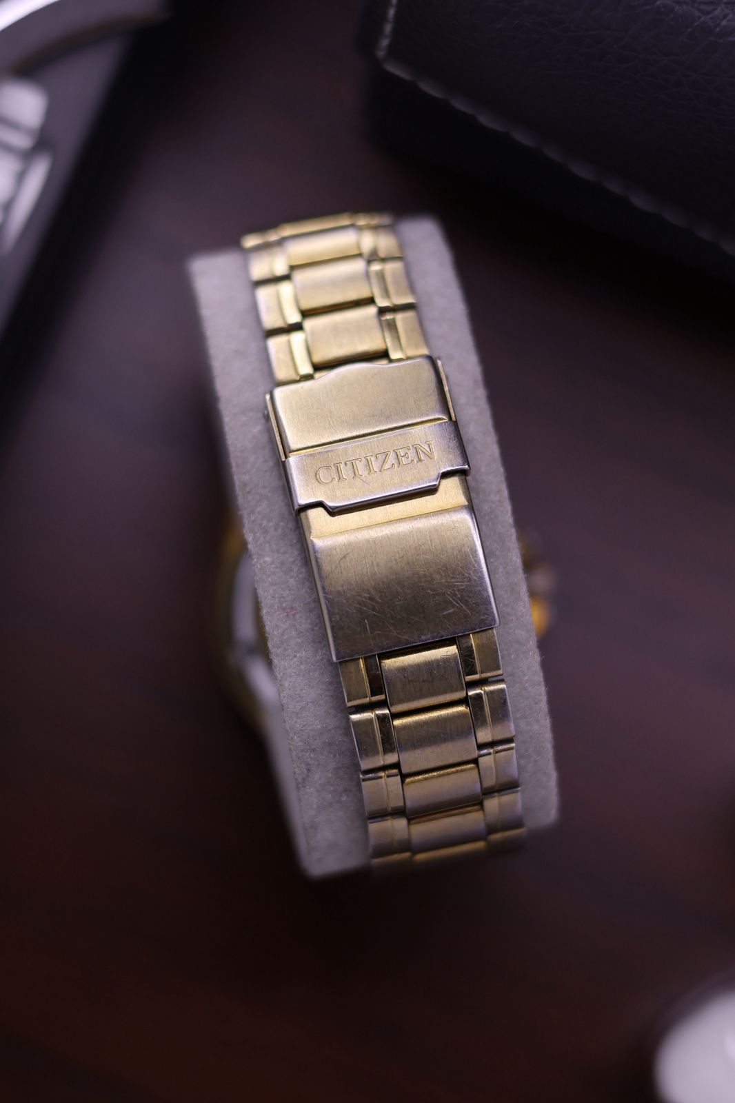 (Super Rare) Citizen Automatic 100M Champagne Dial with Glass Back - Automatic Vintage Watch (Pre Owned) - SE441