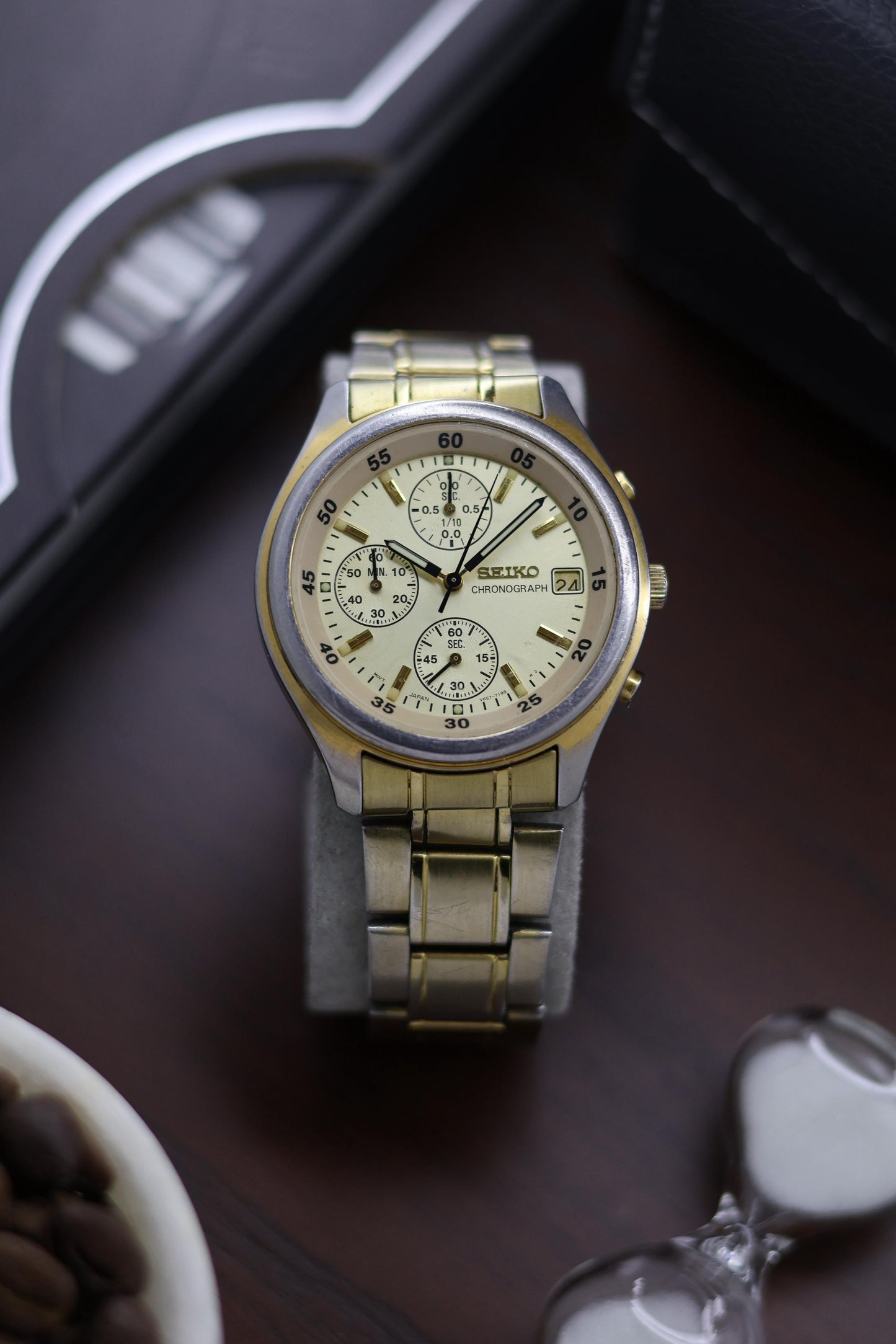 (Super Rare) Seiko Chronograph Champagne Dial (Pre Owned) - A302