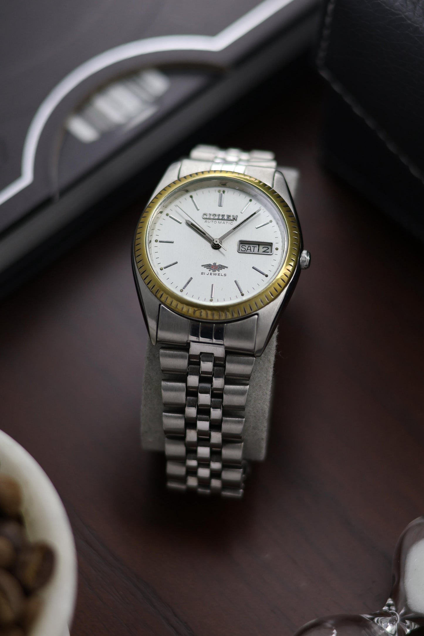 (Super Rare) Citizen Eagle 7 White Dial with Fluted Bezel and Glass Back - Automatic Vintage Watch (Pre Owned) - A382