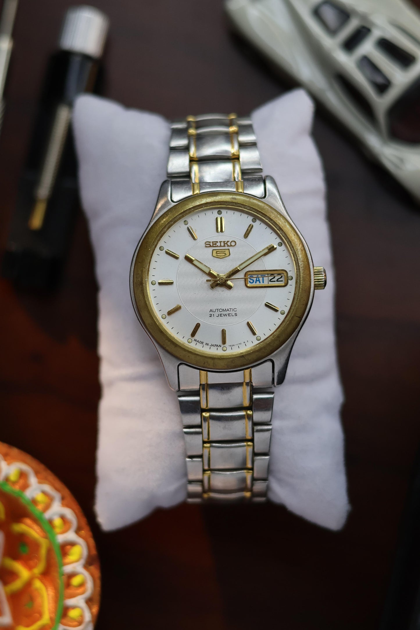 Seiko 5 Two Tone White Dial (Pre Owned)
