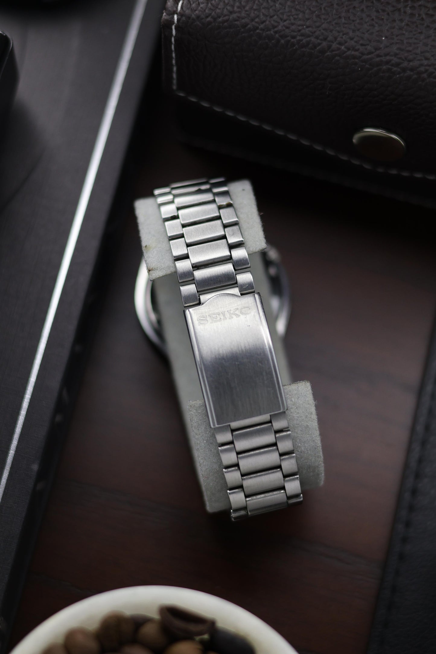 1985 Seiko 5 Black Dial - Automatic Watch (Pre Owned) - A154