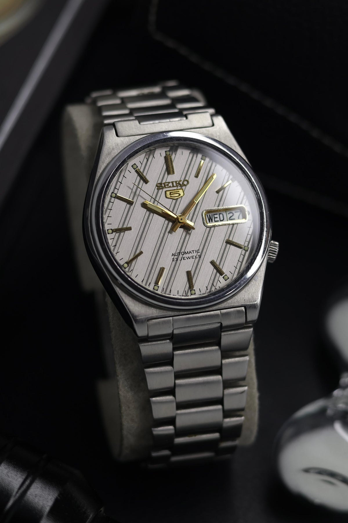 (Super Rare) 1998 Seiko 5 Silver Motif Dial - Automatic Vintage Watch (Pre Owned) - SE549