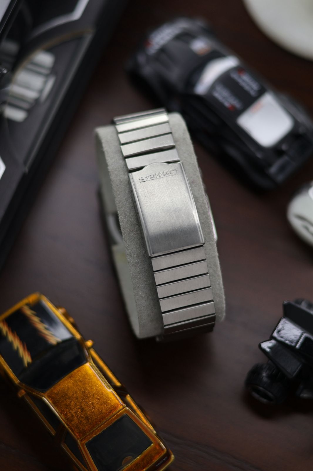 (Super Rare) 1982 Seiko 5 Gold TV Dial - Automatic Vintage Watch (Pre Owned) - SE475