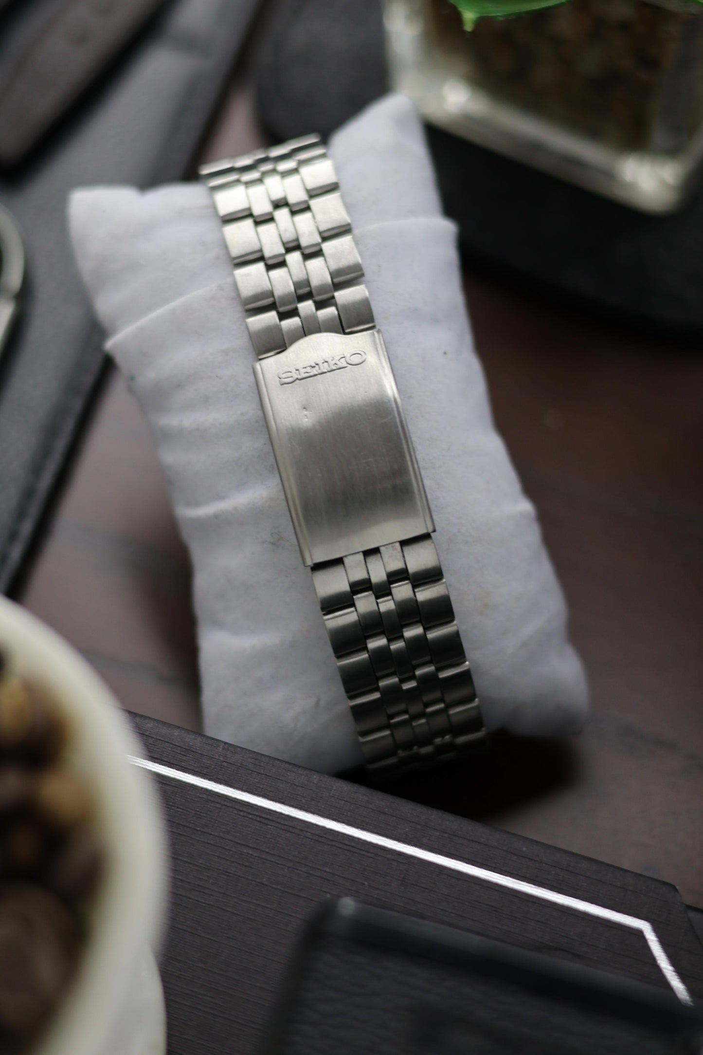 1988 Seiko 5 White Dial - Automatic Vintage Watch (Pre Owned)