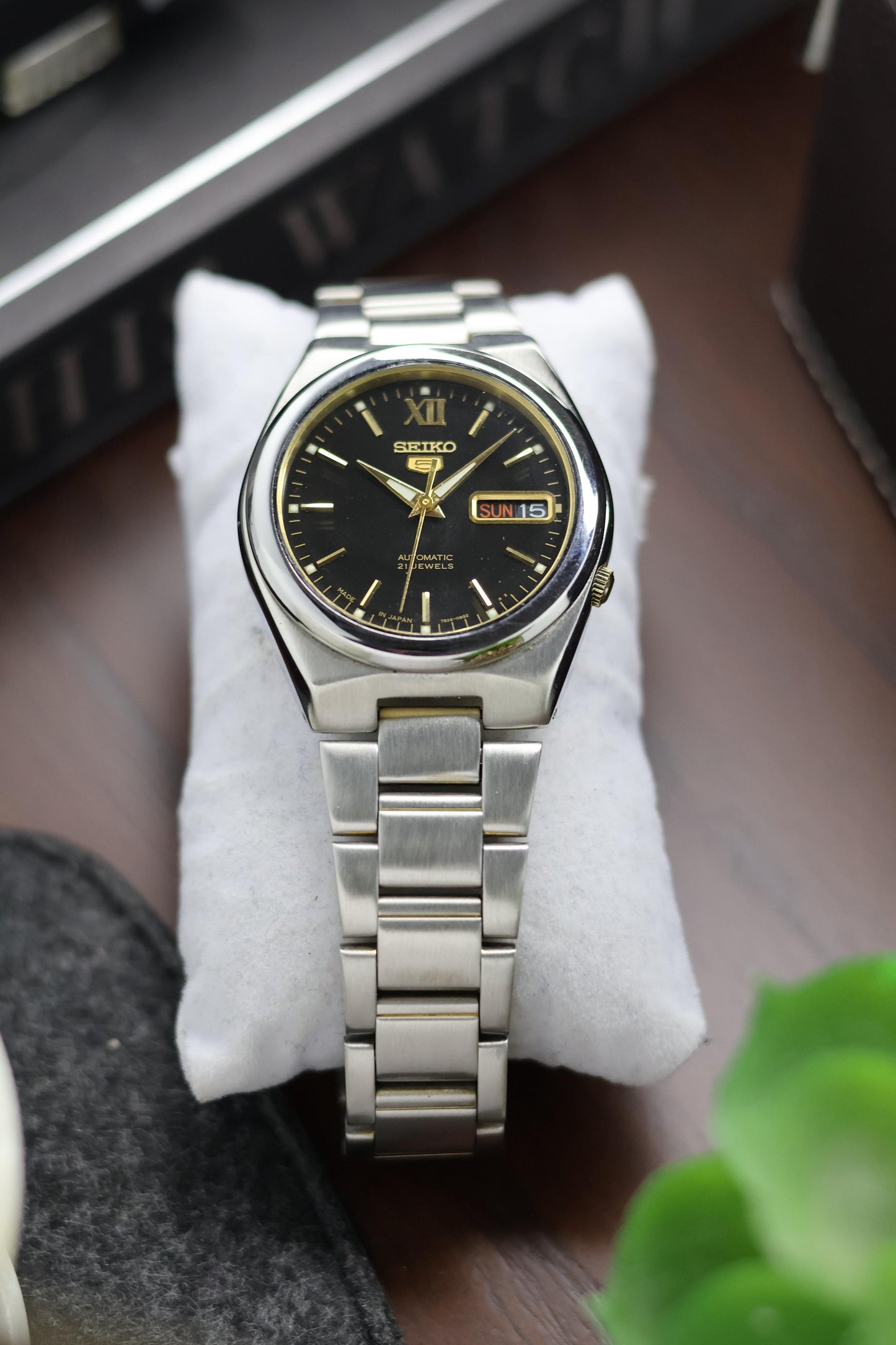 Seiko 5 - Black Dial with Glass Back - Automatic Watch (Pre Owned)