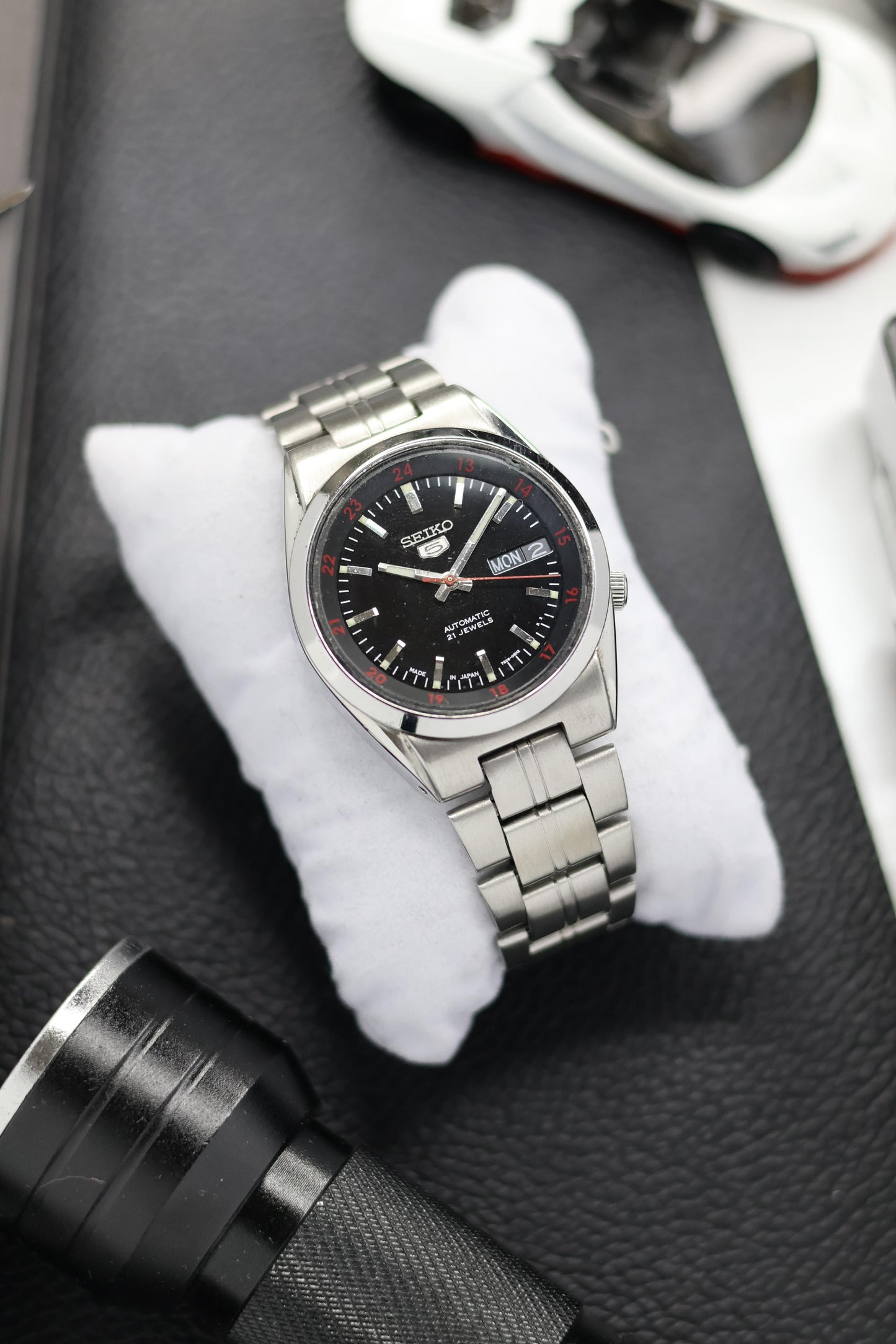 Seiko 5 Black Railway Time Dial with Glass Back (Pre Owned)